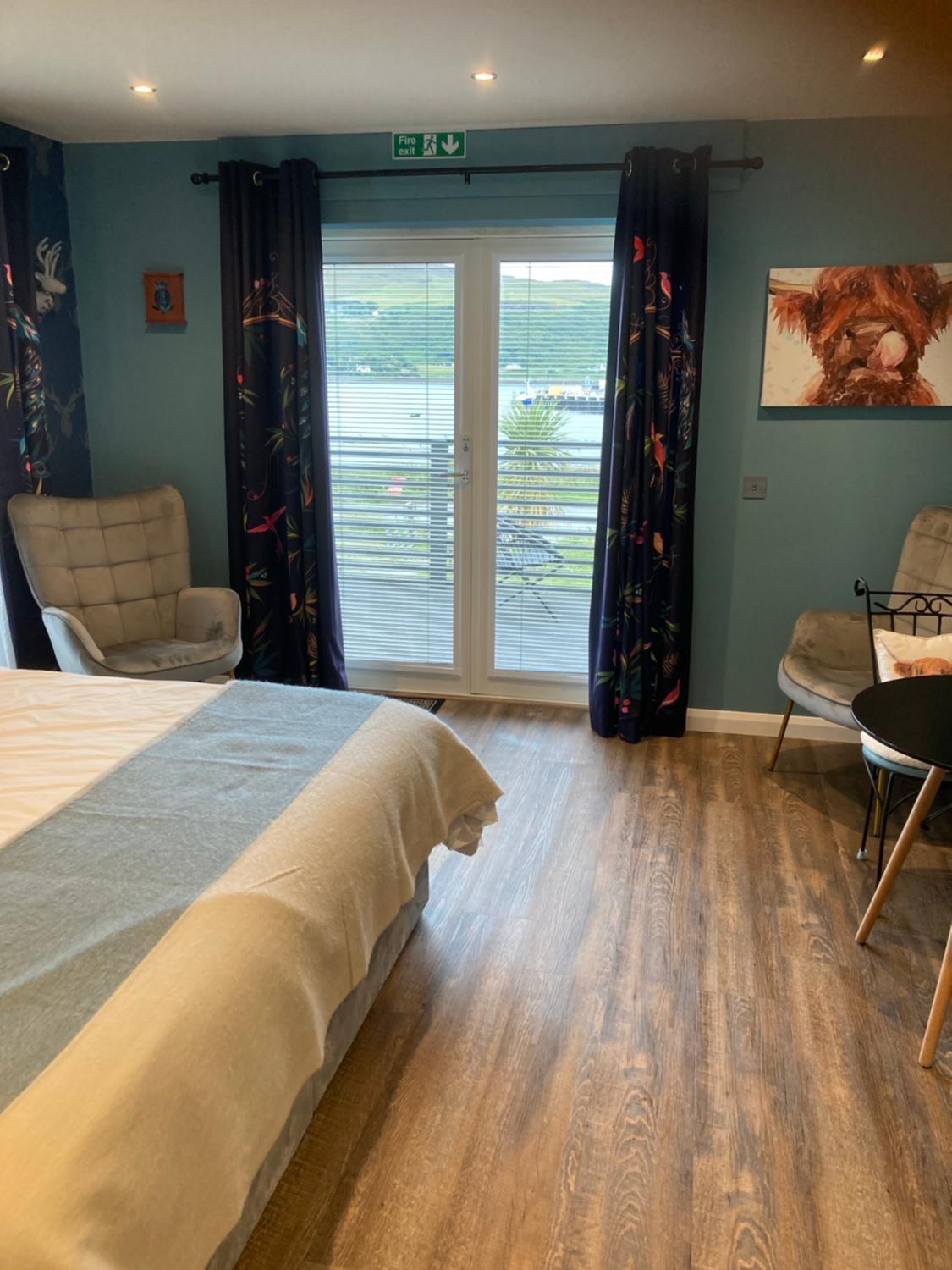 Deluxe Double Room with Balcony and Sea View