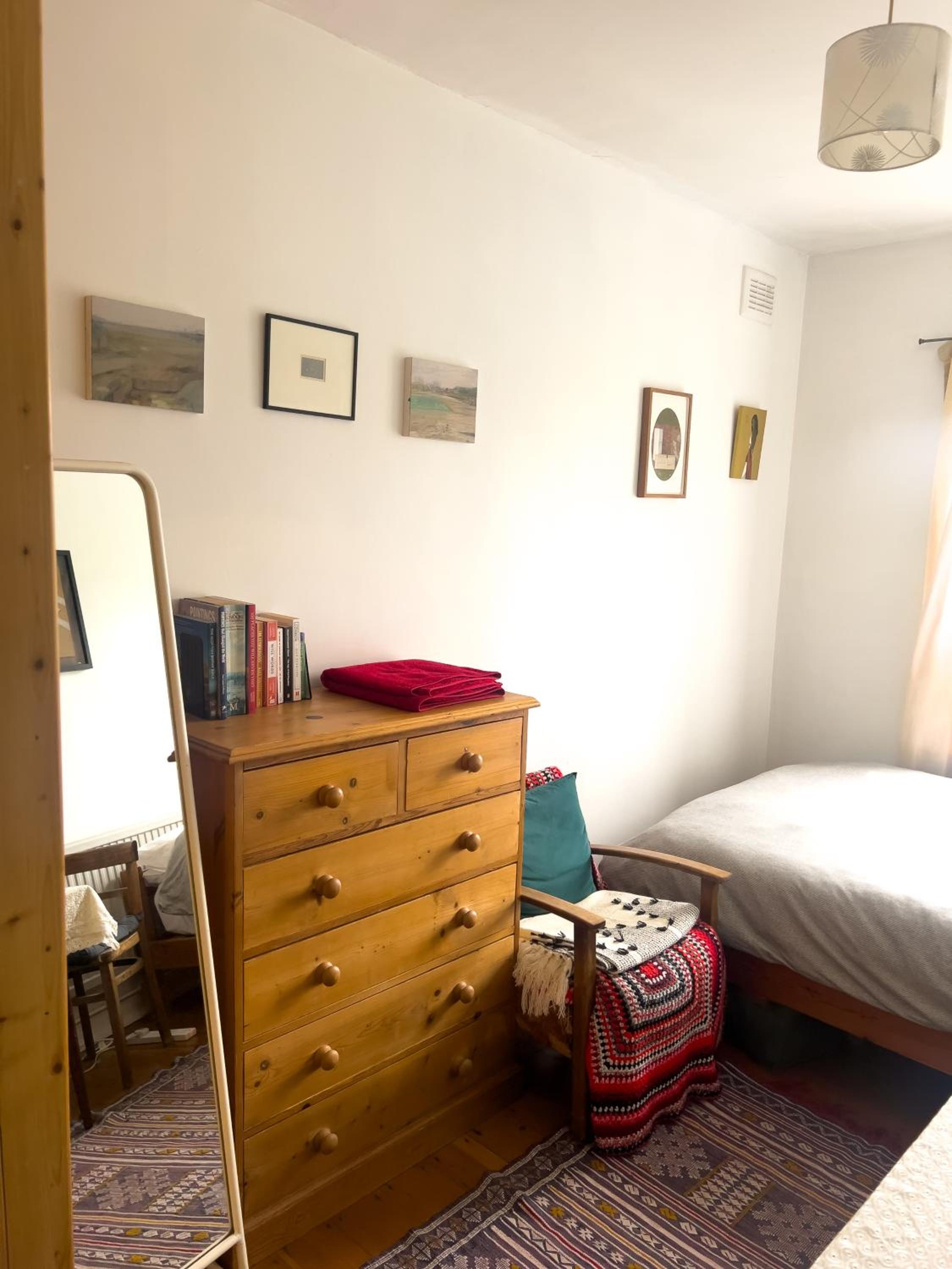 Double Room with Shared Bathroom photo 3