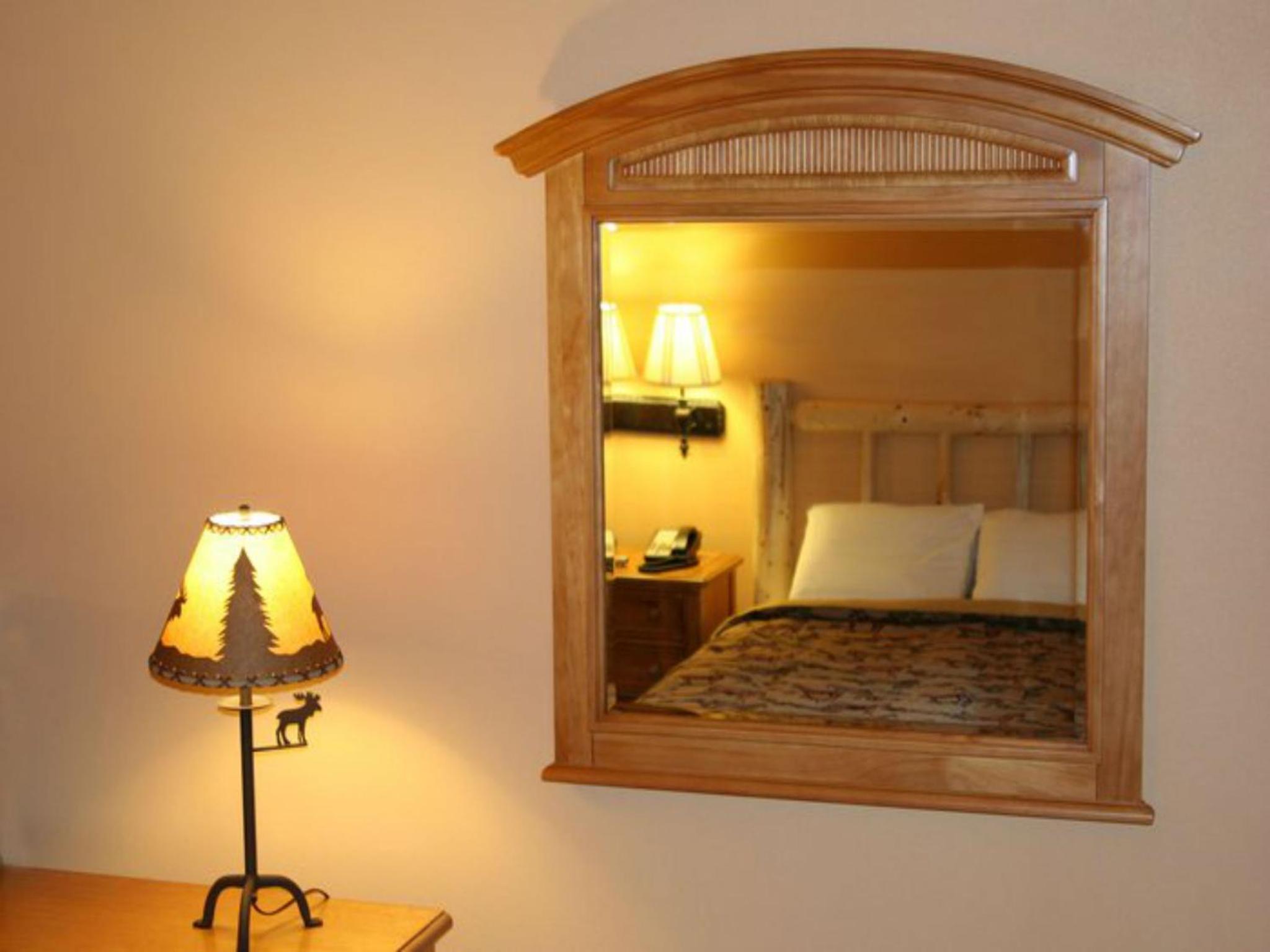 Queen Room with Two Queen Beds photo 2