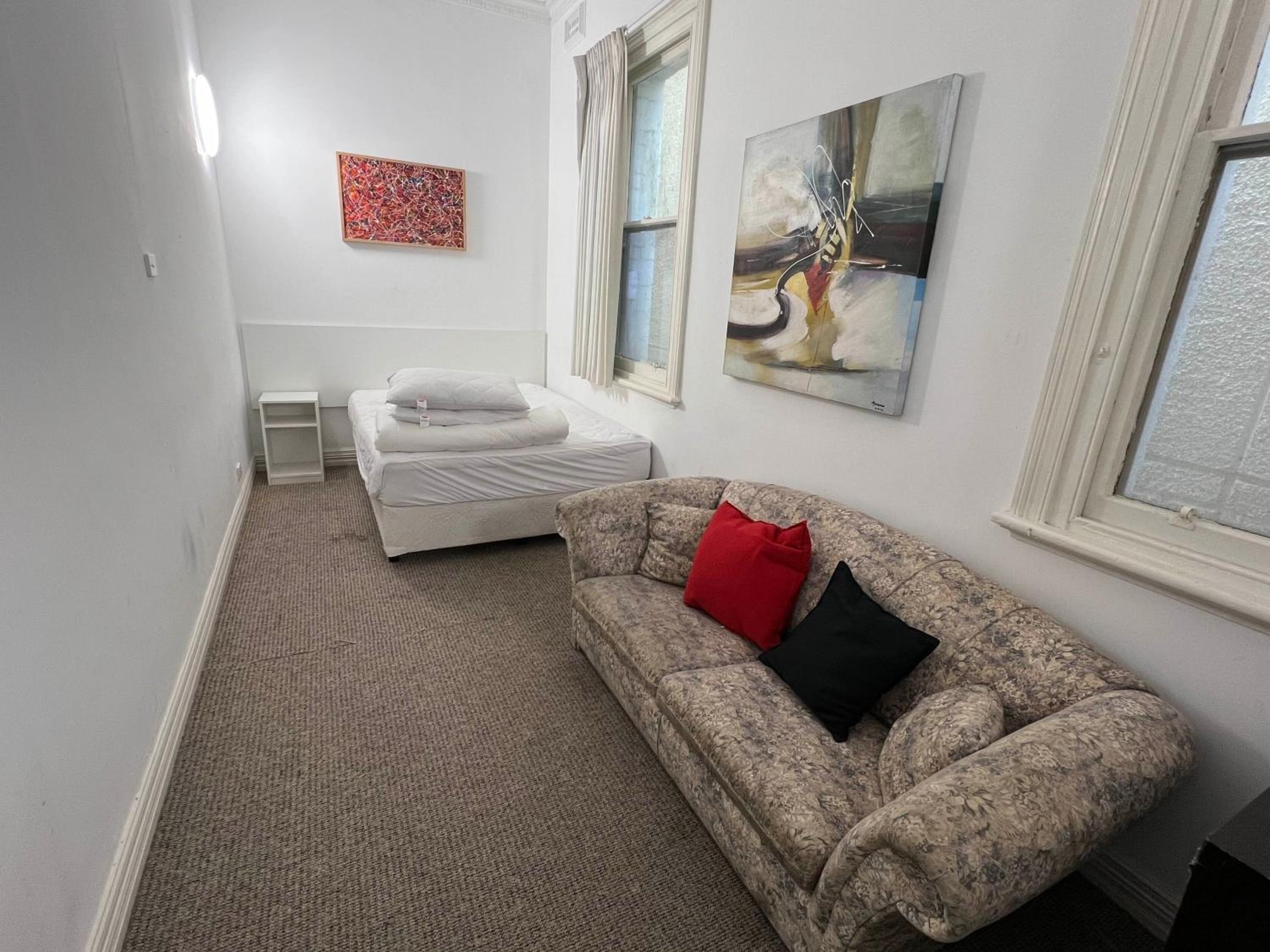 Double Room with Private Bathroom photo 1