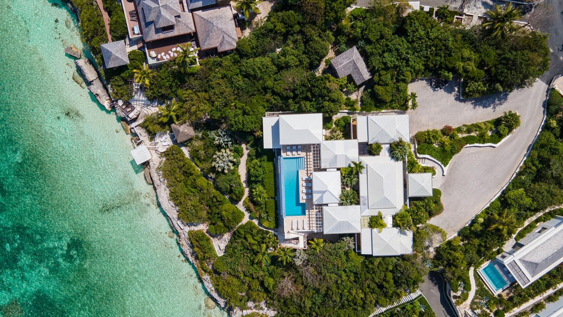 Villa - Beach Front