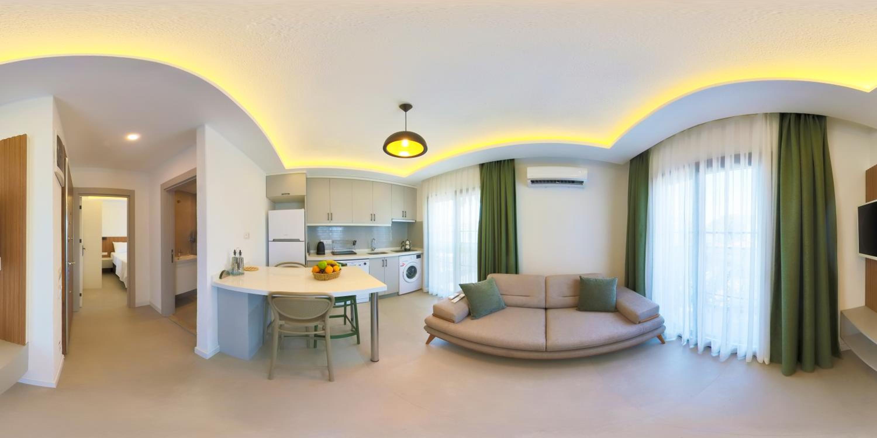 One-Bedroom Deluxe Apartment photo 2