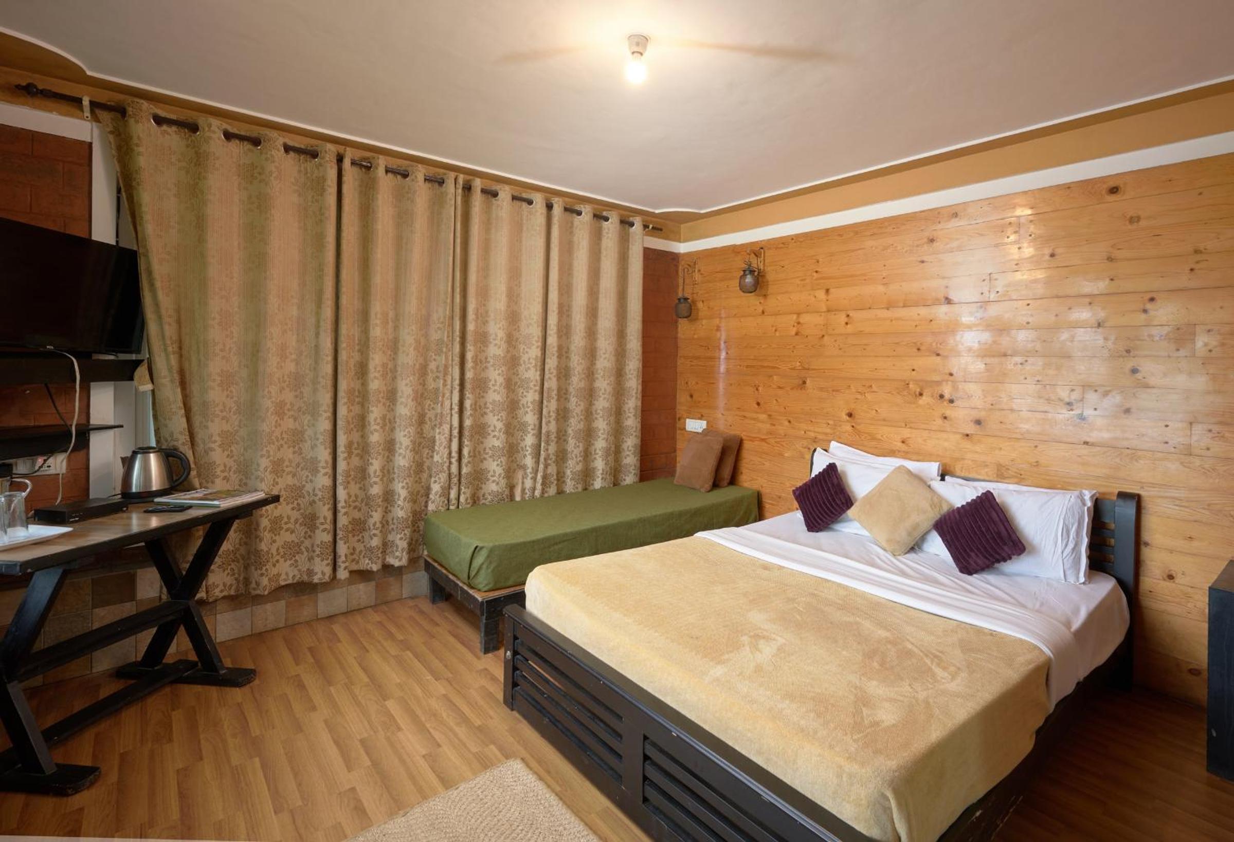 Cliff View Room - Photo 5