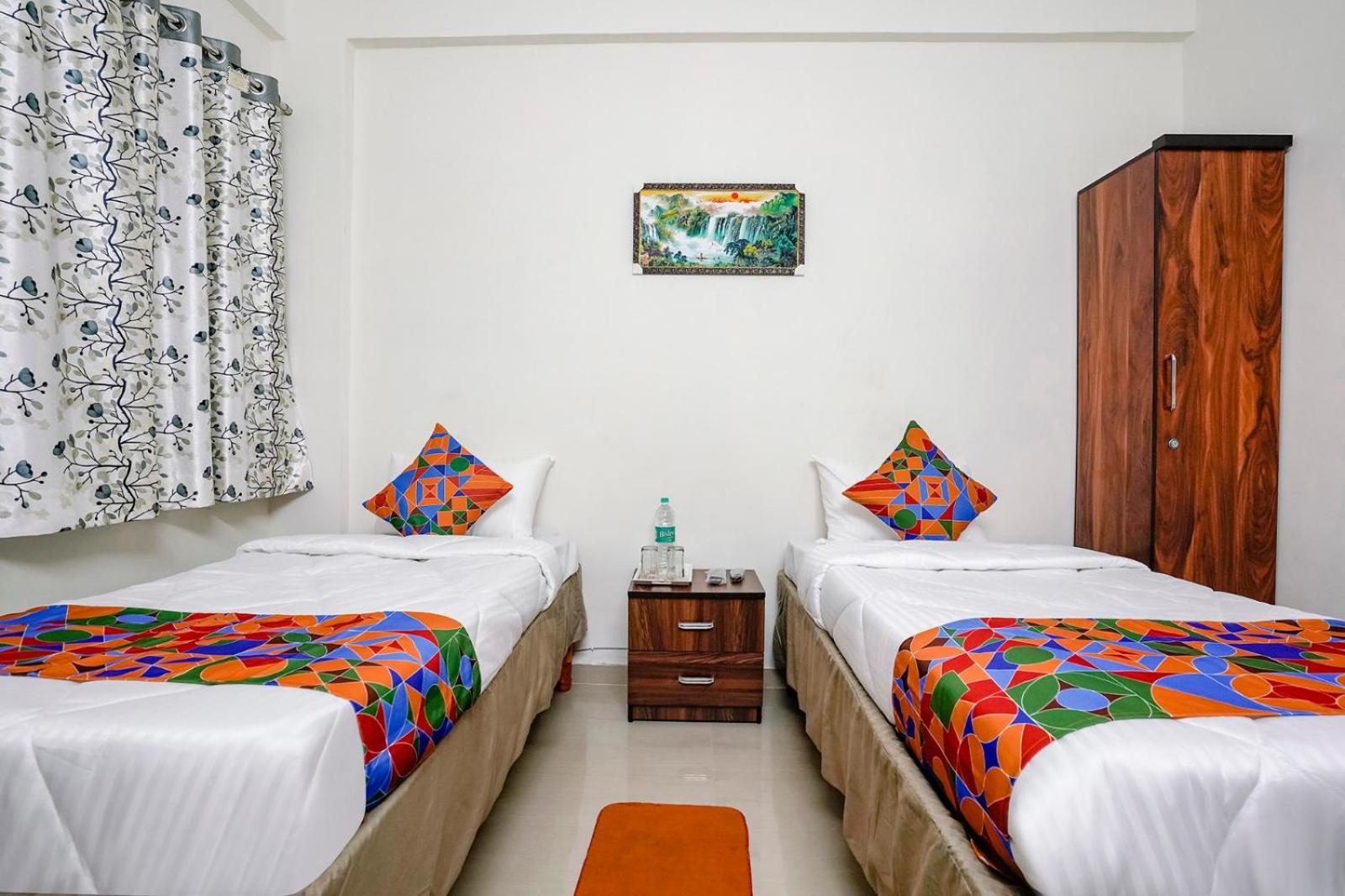 Standard Double Room with Fan photo 2