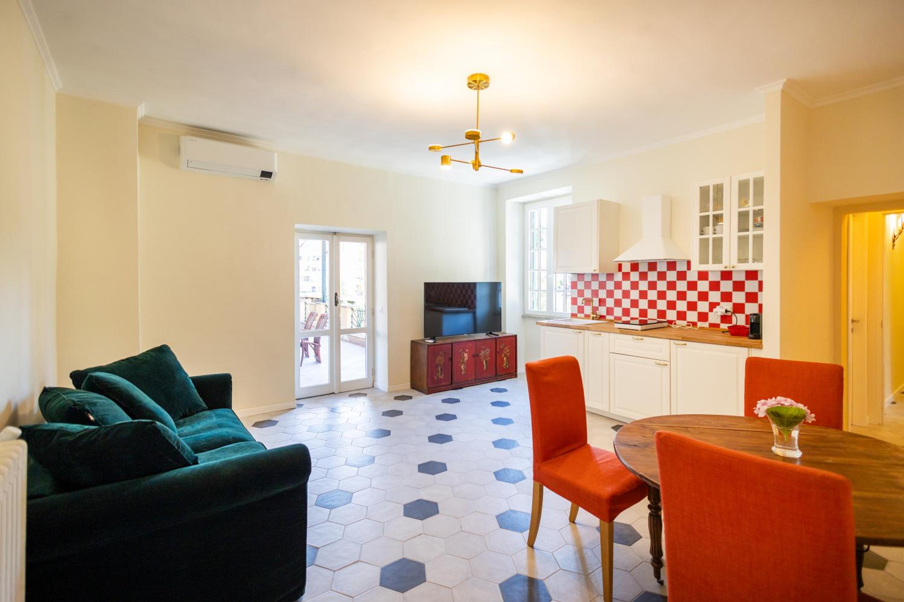Family Room with Terrace photo 2