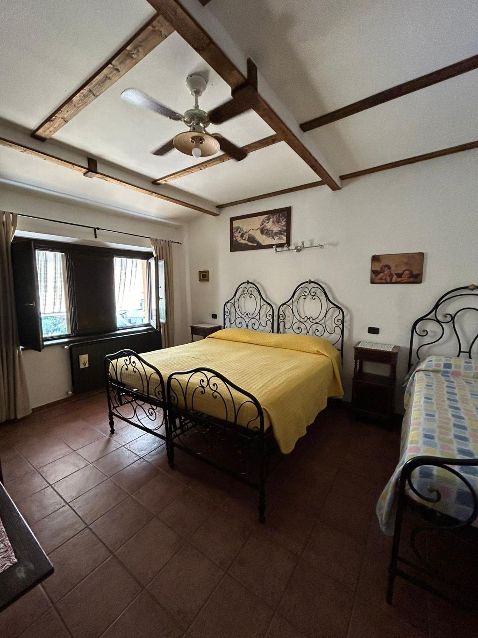 Triple Room with Pool View - Photo 3