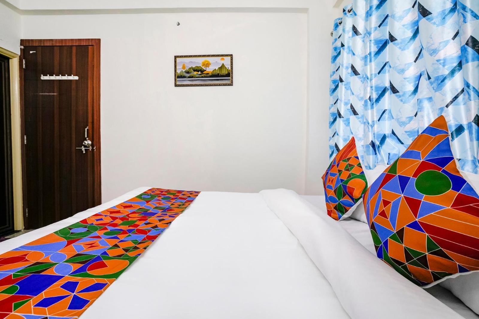 Double Room with Private External Bathroom photo 2