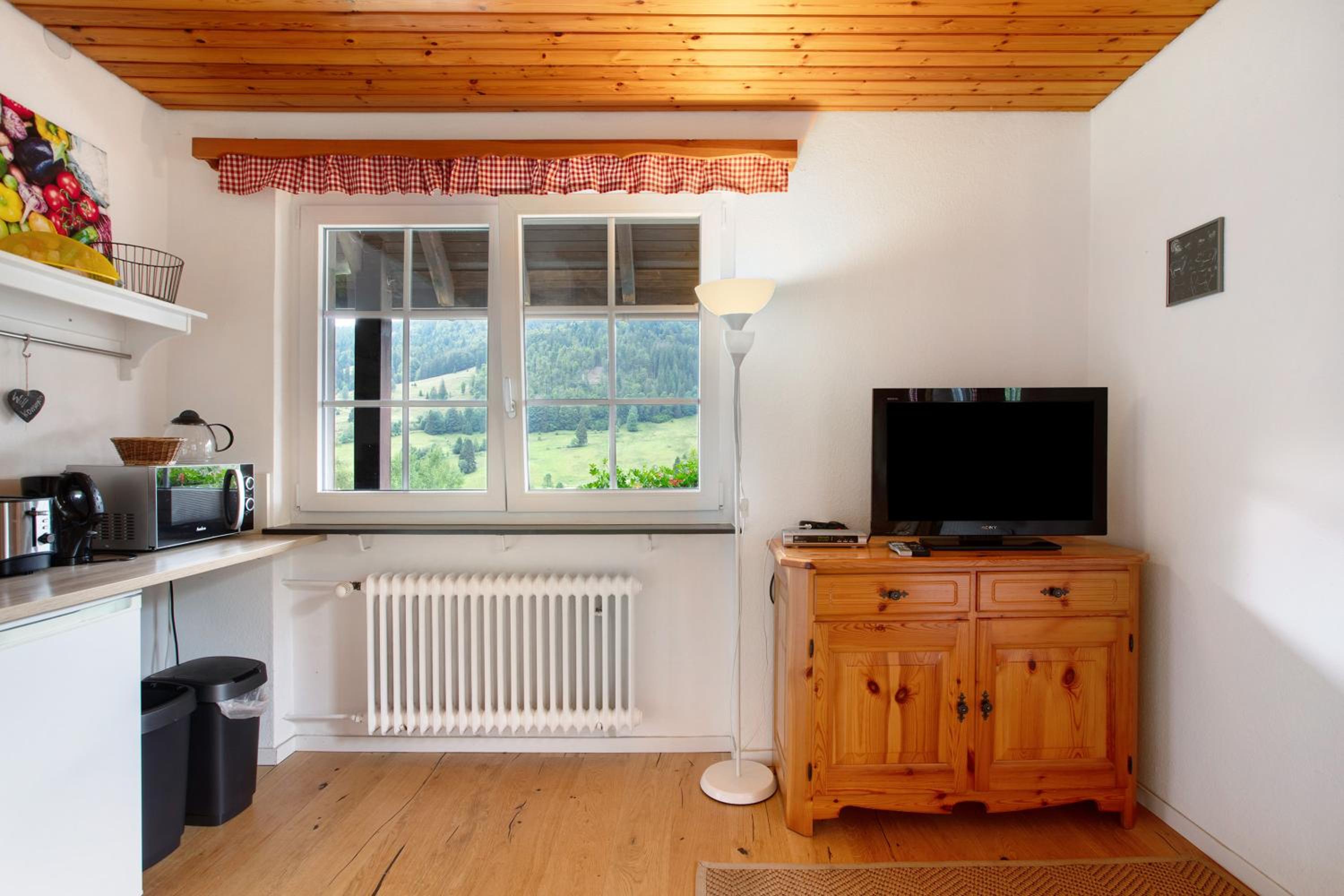 Two-Bedroom Deluxe Apartment with Balcony photo 1
