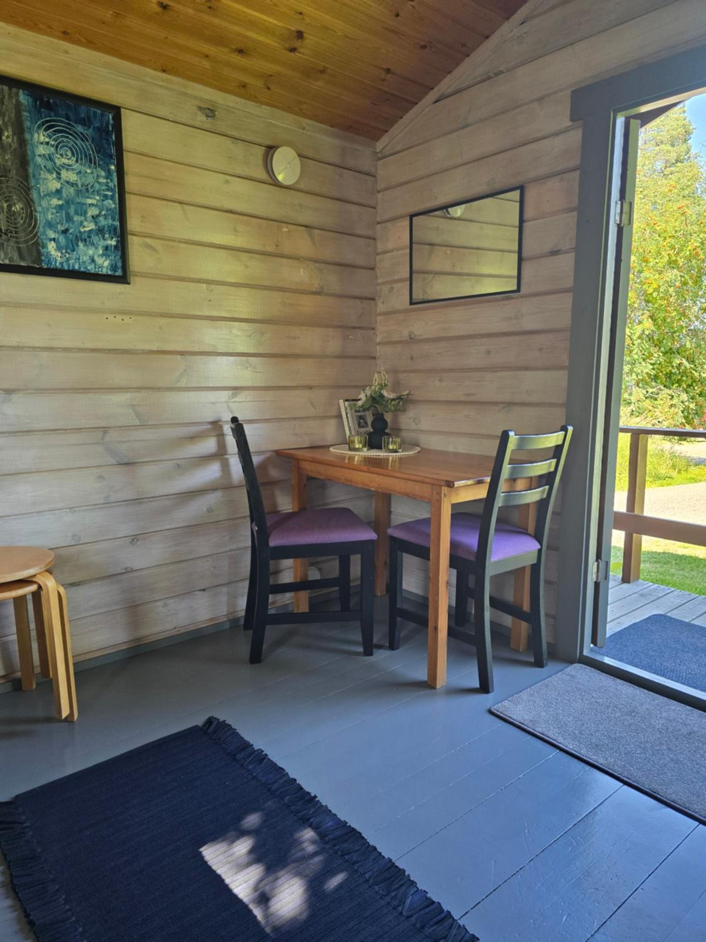 Mobile Home photo 1
