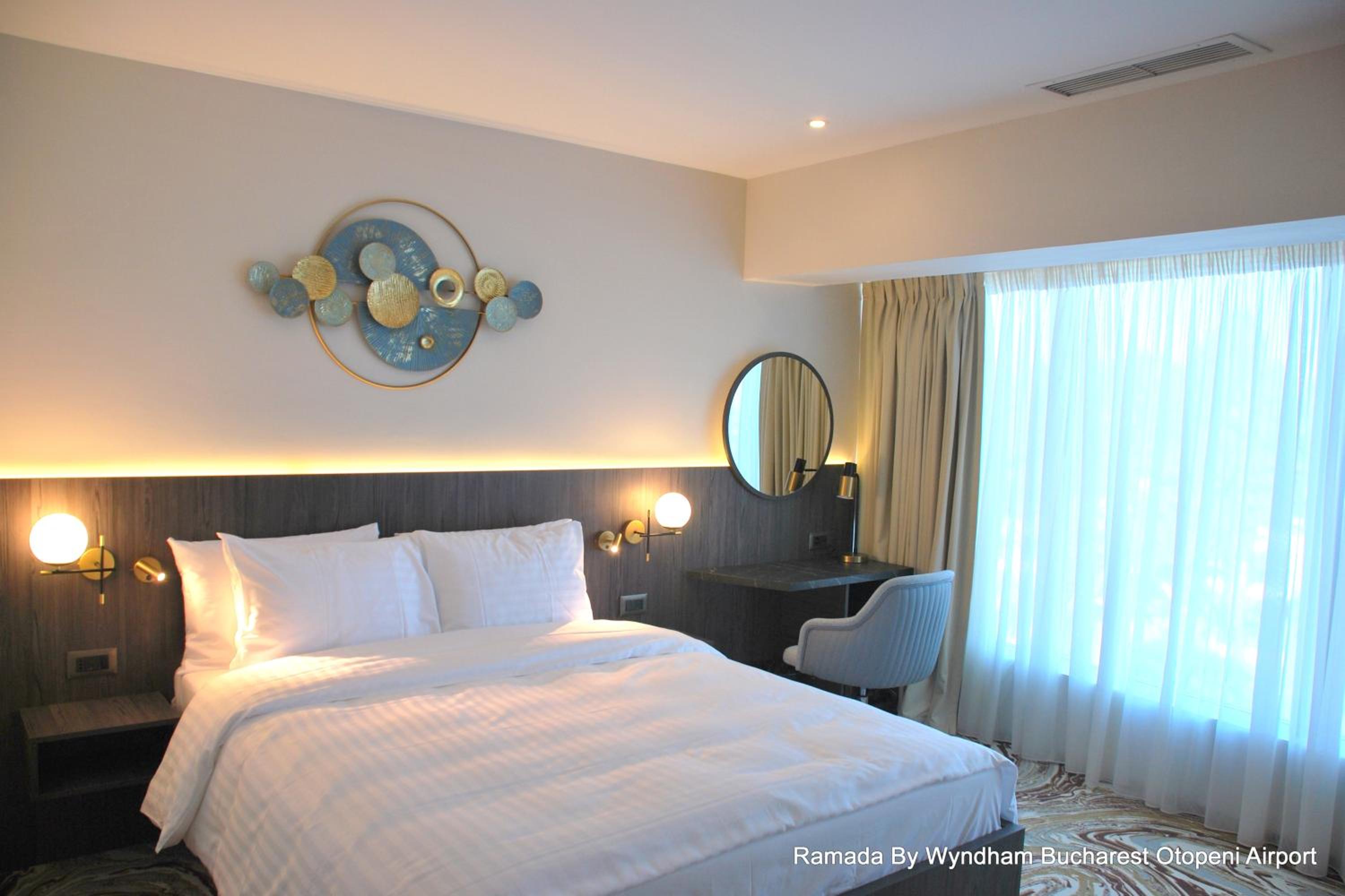 Standard Queen Room - Photo 6