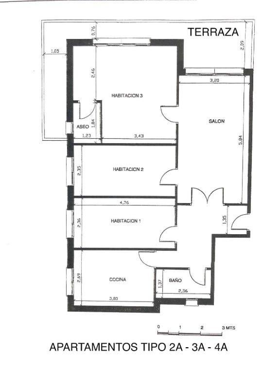 Three-Bedroom Apartment with Sea View - Photo 3