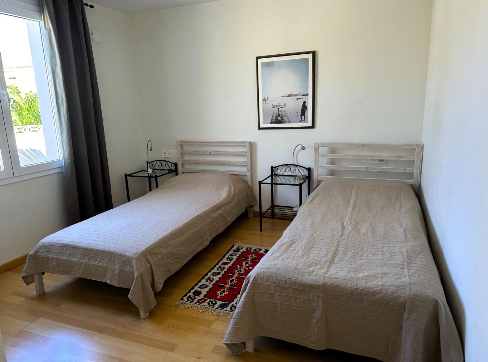 Apartamento de Dos Habitaciones con Terraza