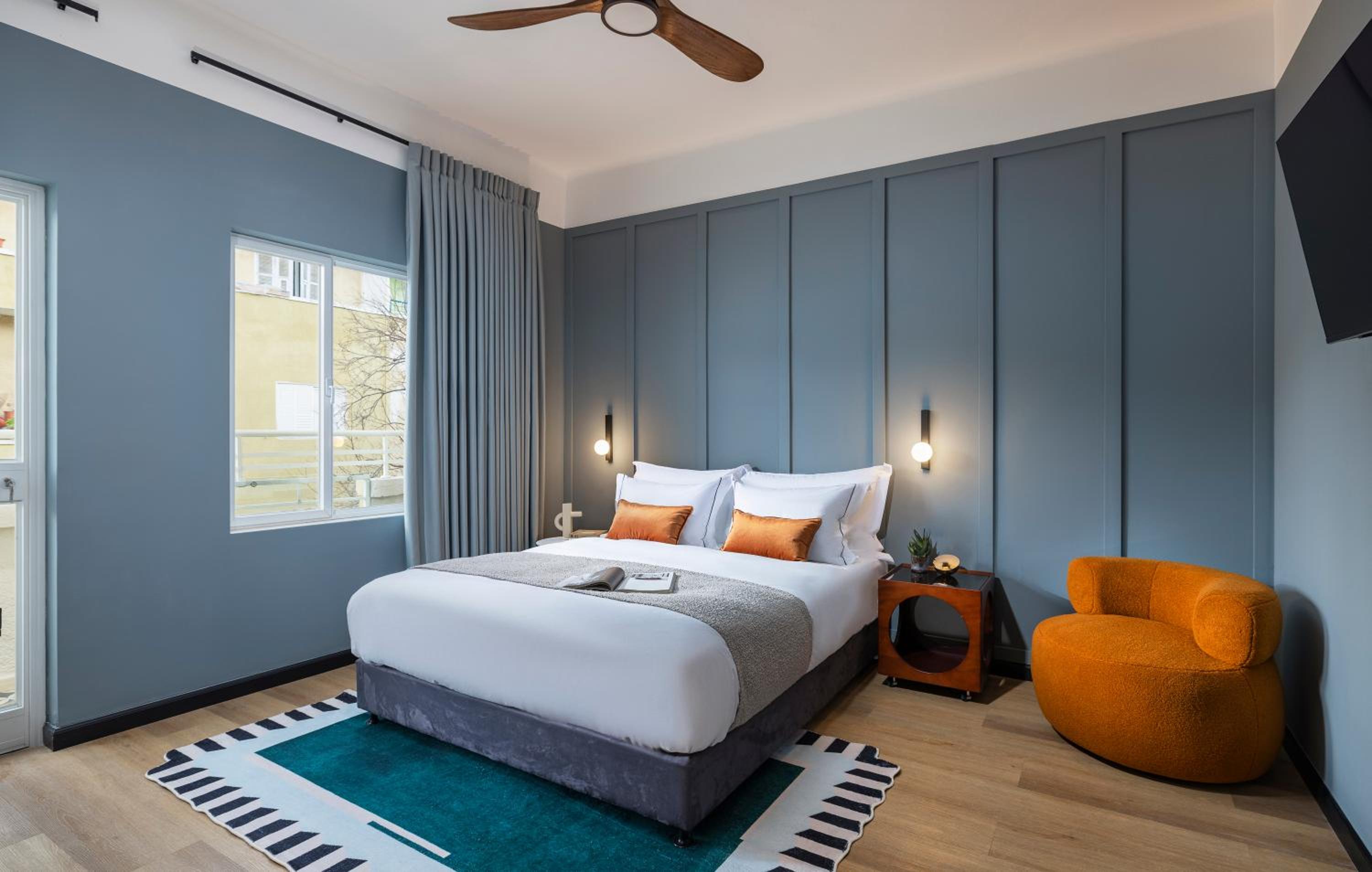 Queen Room with Balcony
