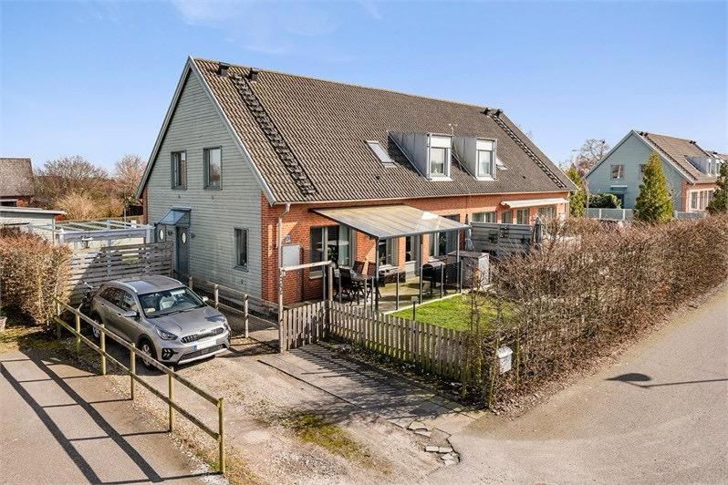 Villa photo 1