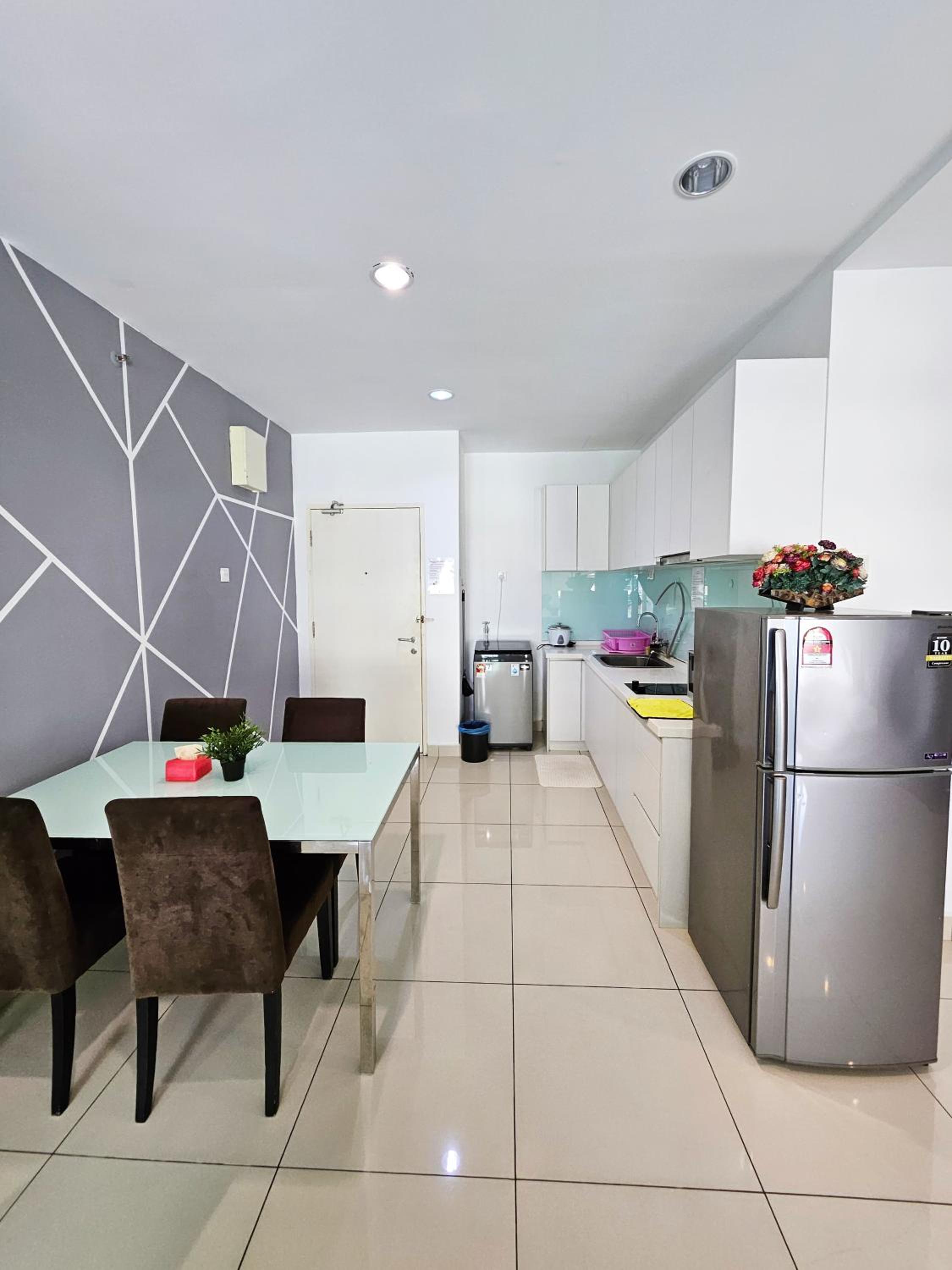 Family Studio - Photo 11