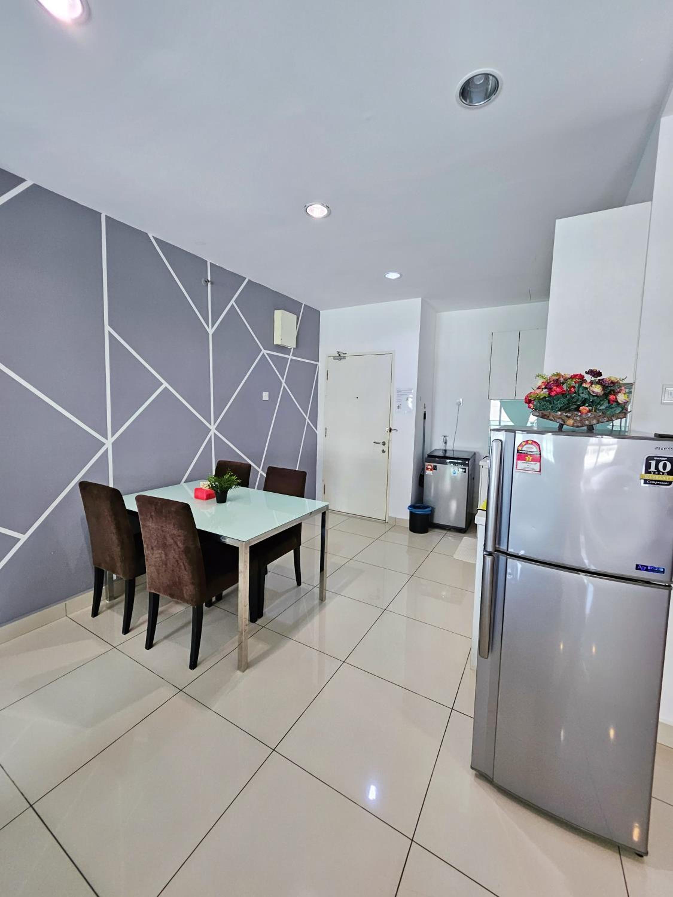 Family Studio - Photo 1