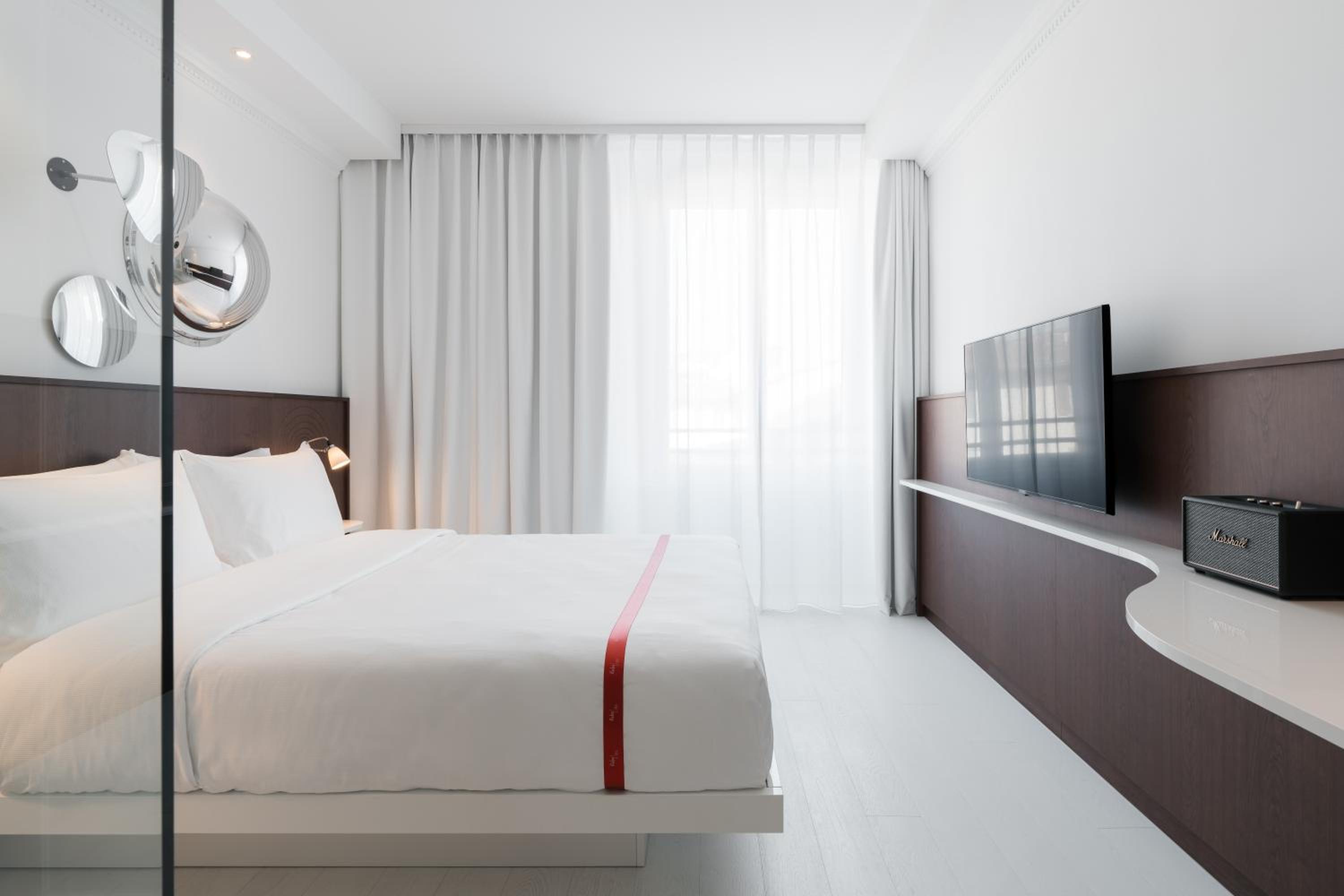 Available room