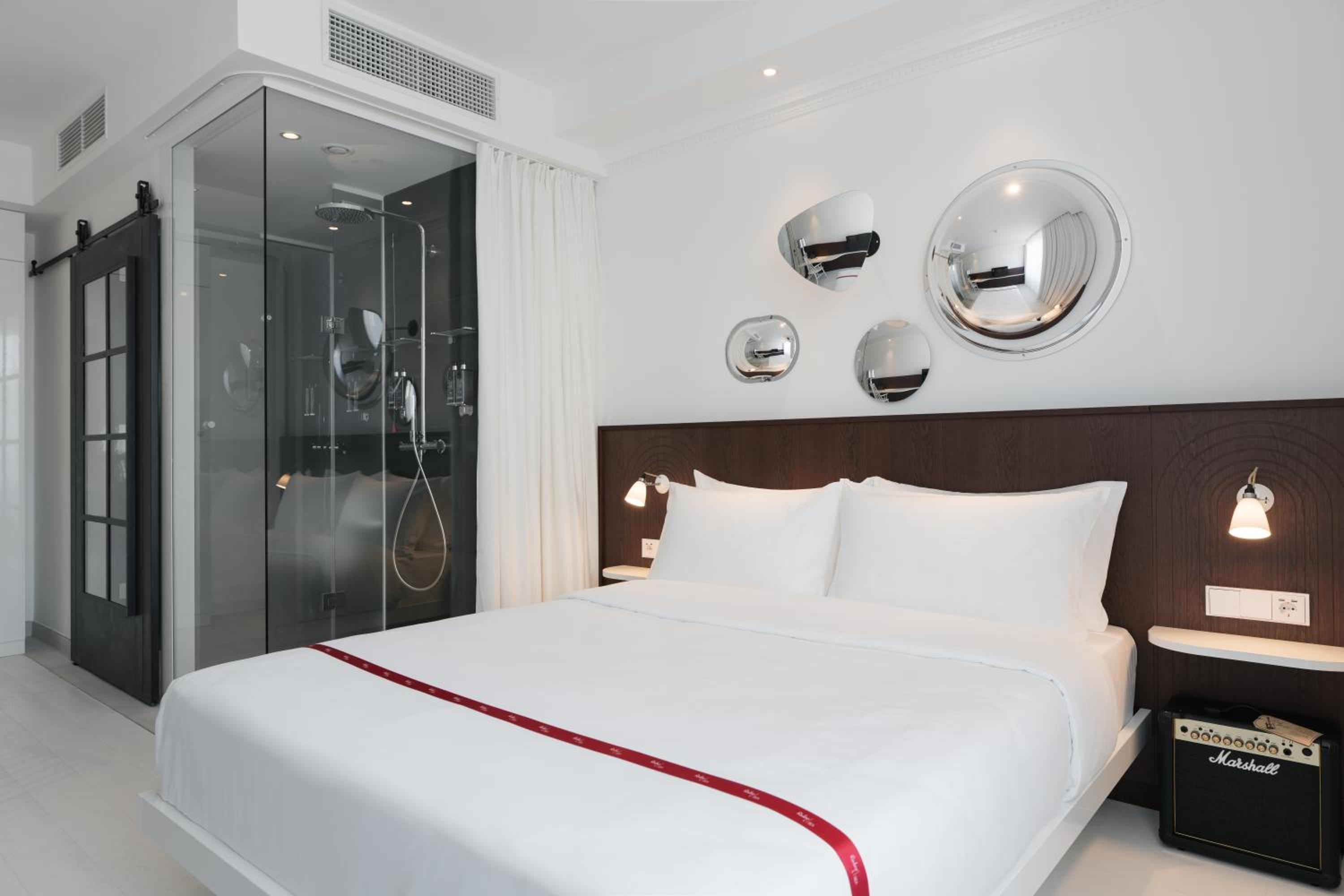 Available room
