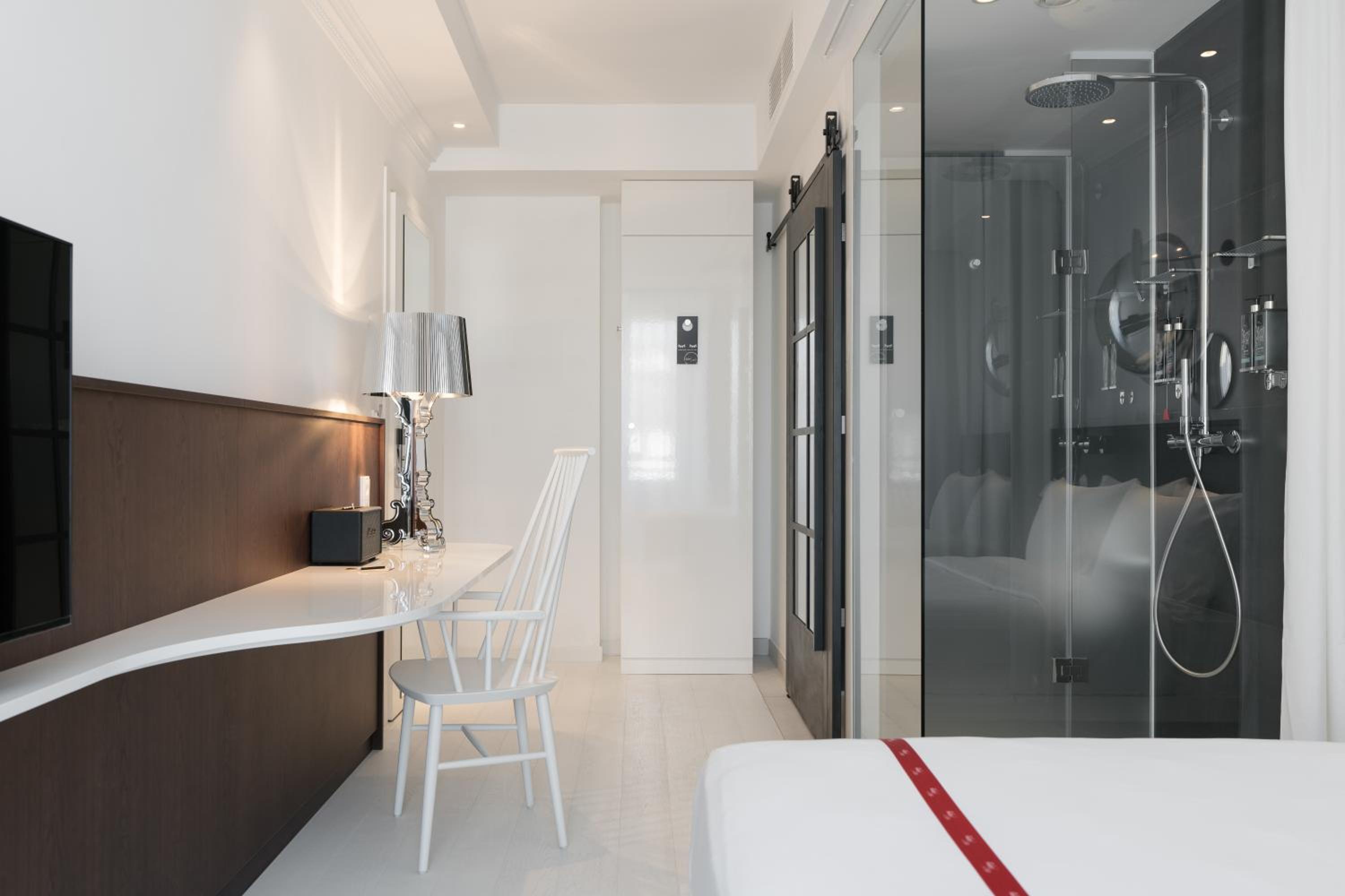 Available room