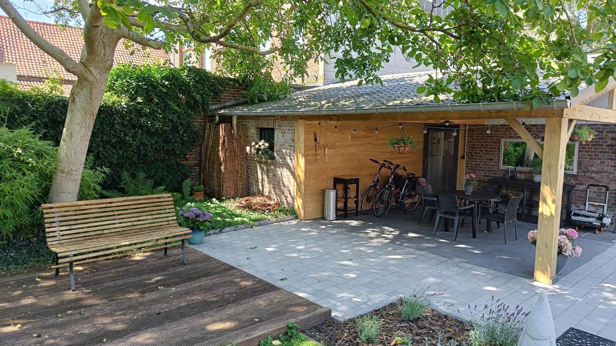One-Bedroom House photo 3