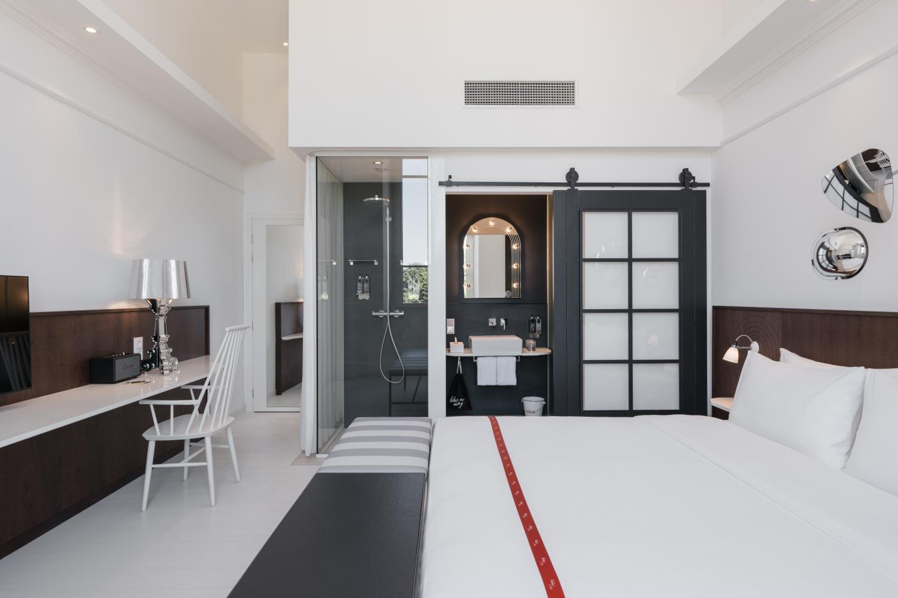 Wow Room