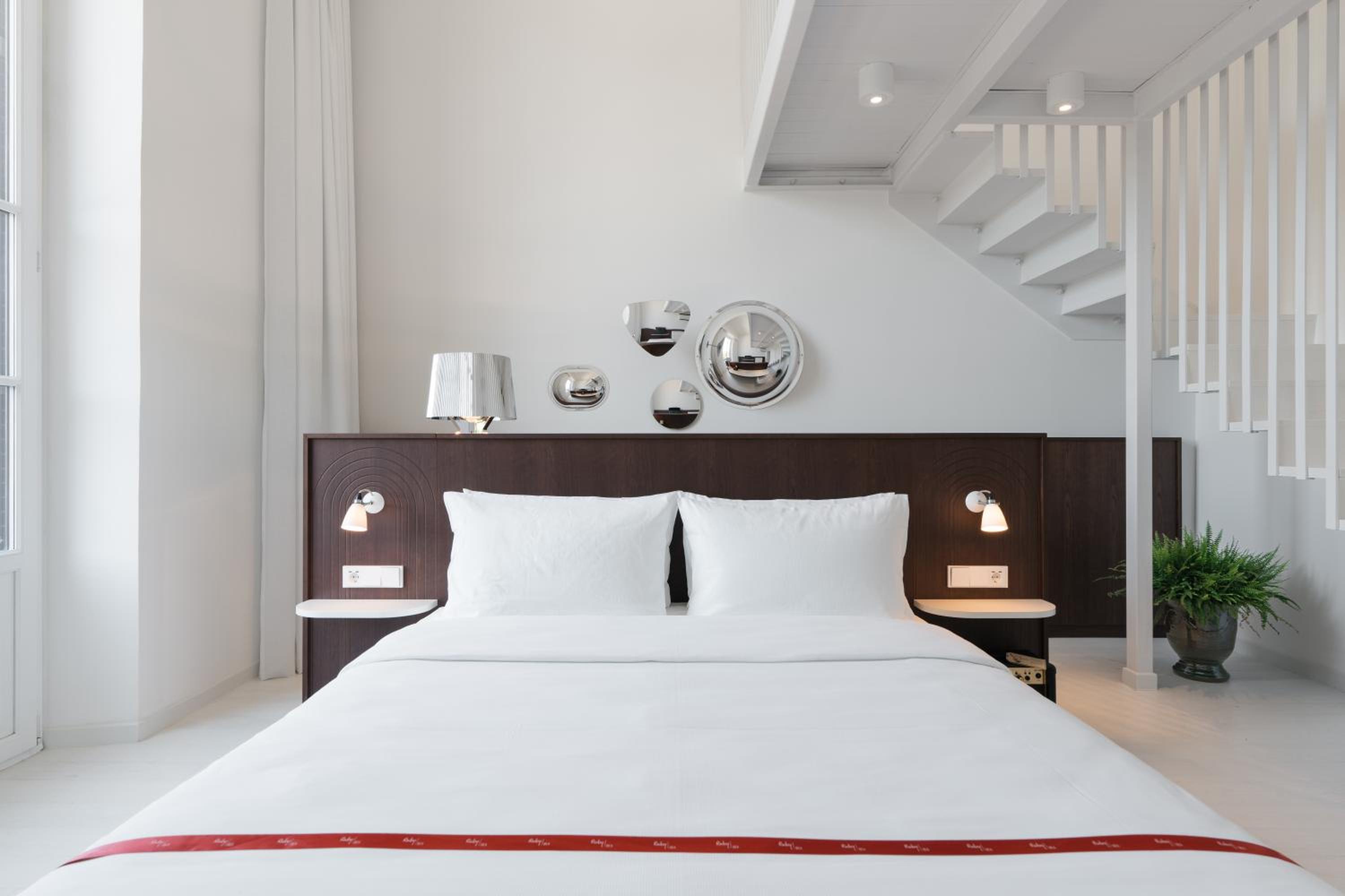 Maisonette Room thumbnail 6