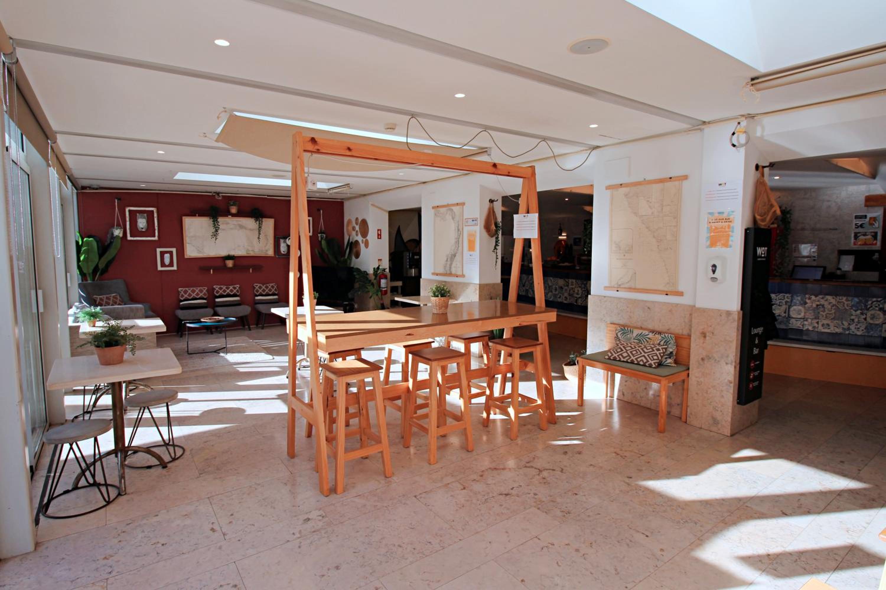 Family Room - Photo 2