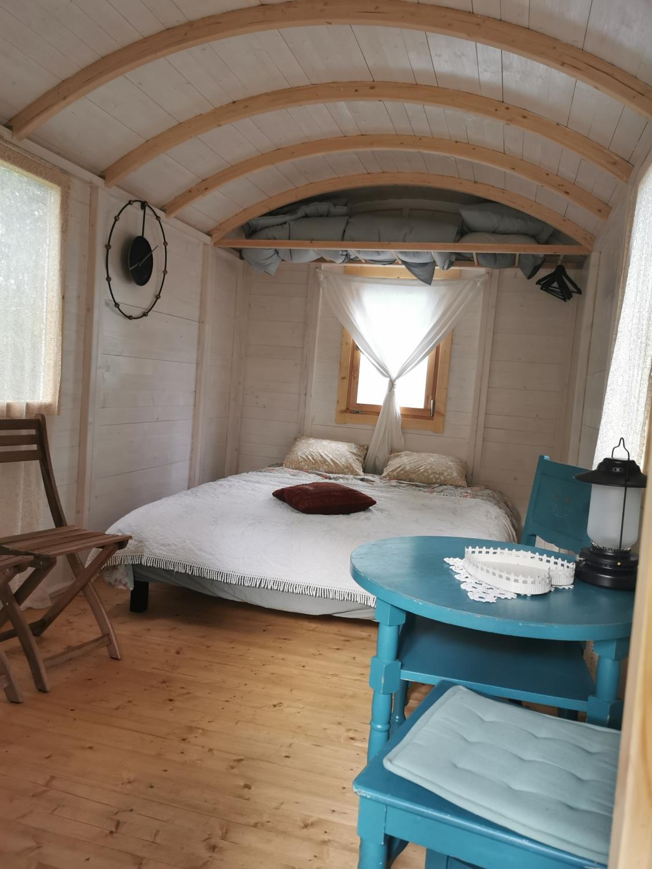 One-Bedroom House photo 1