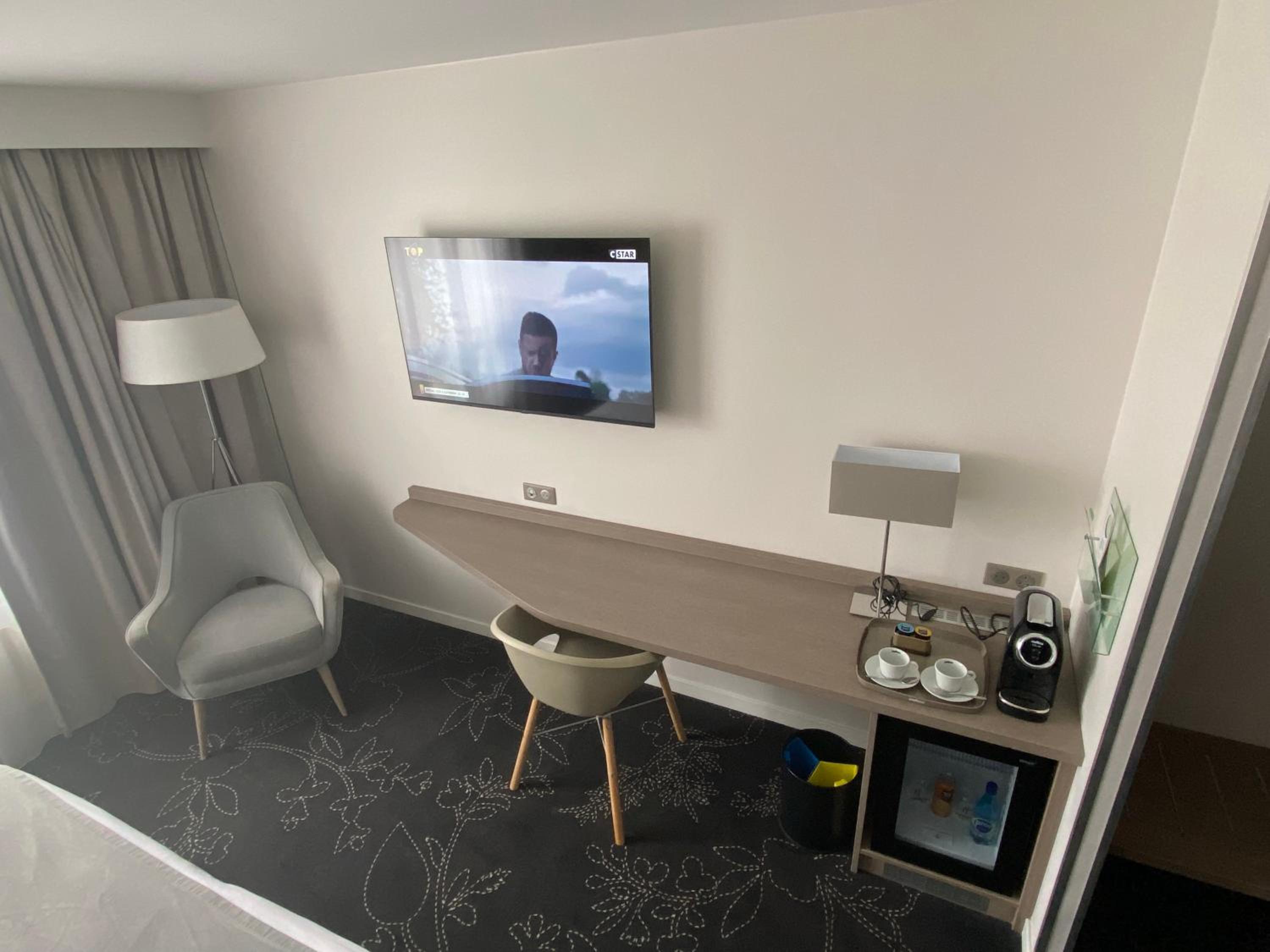 Standard King Room with Garden View photo 1