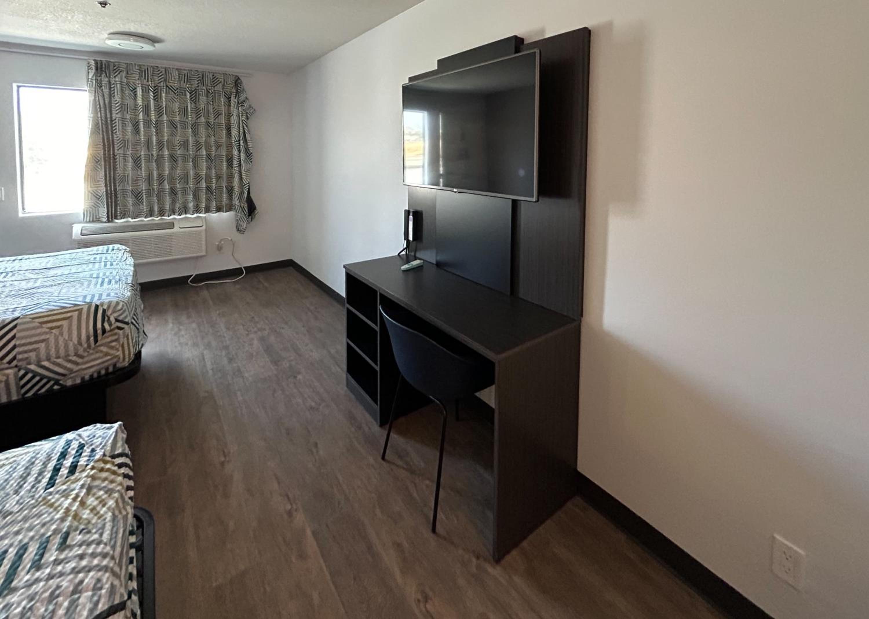 Economy Quadruple Room photo 1