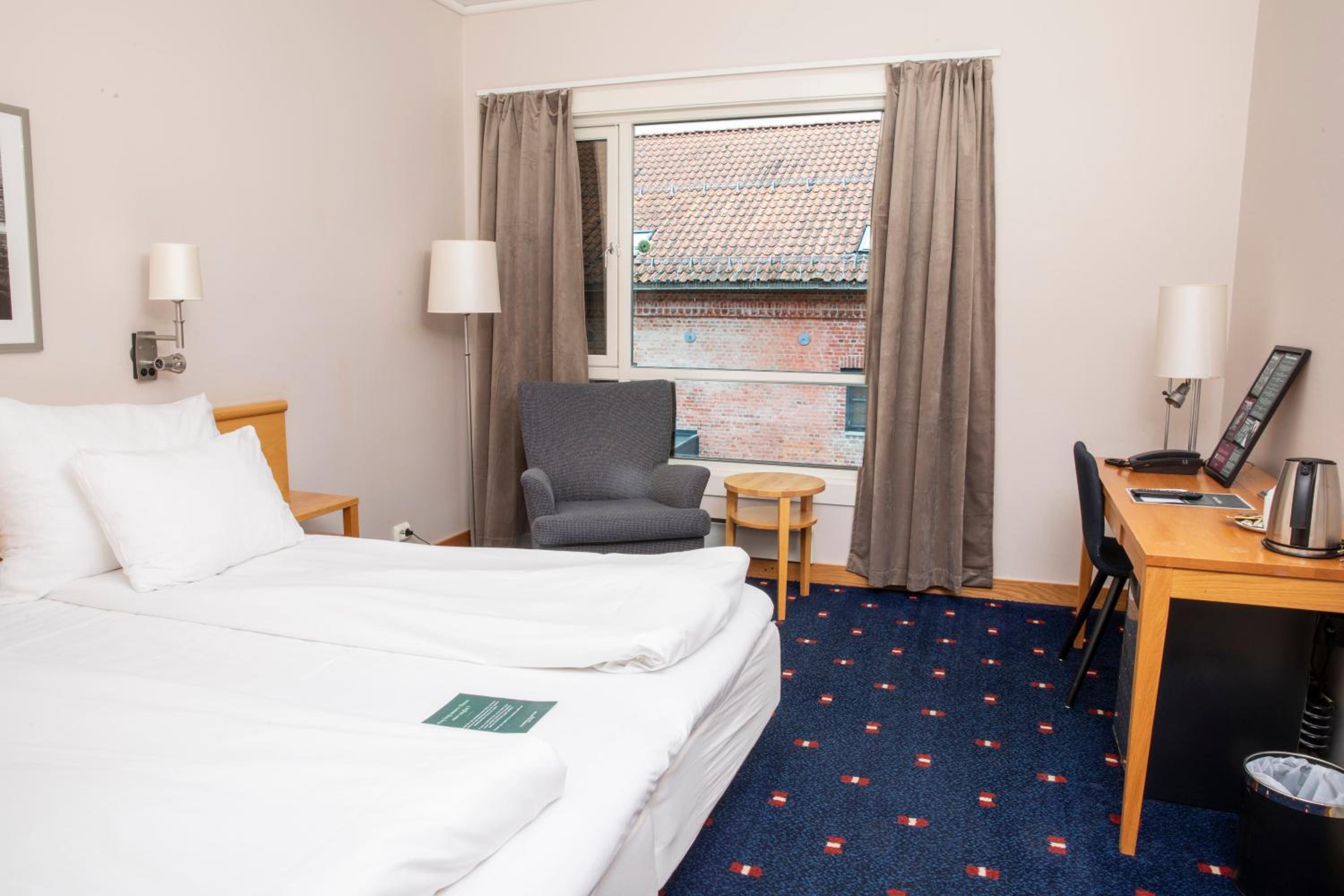 Standard Double Room - Photo 3