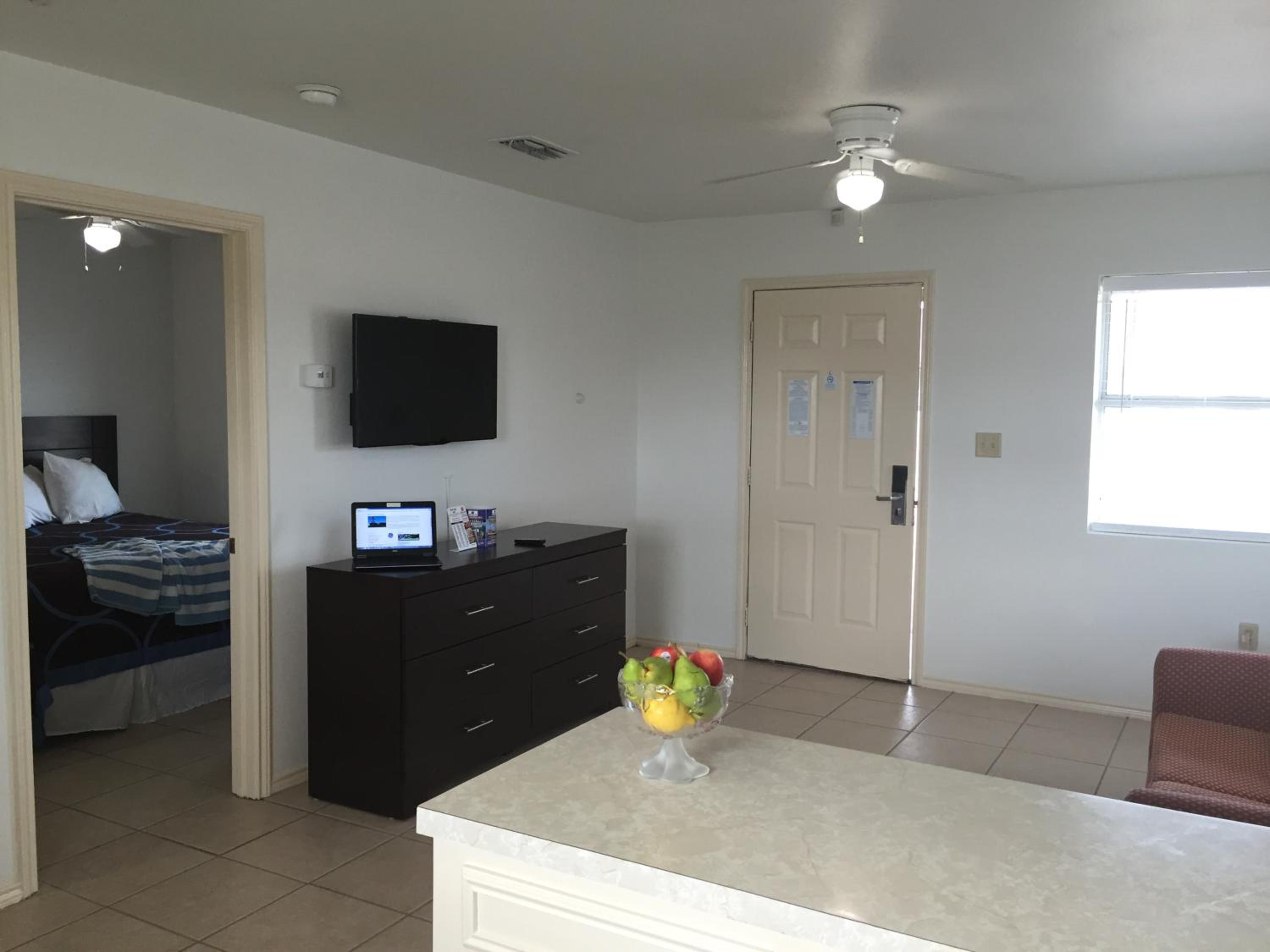One-Bedroom King Suite with Sofa Bed - Photo 2