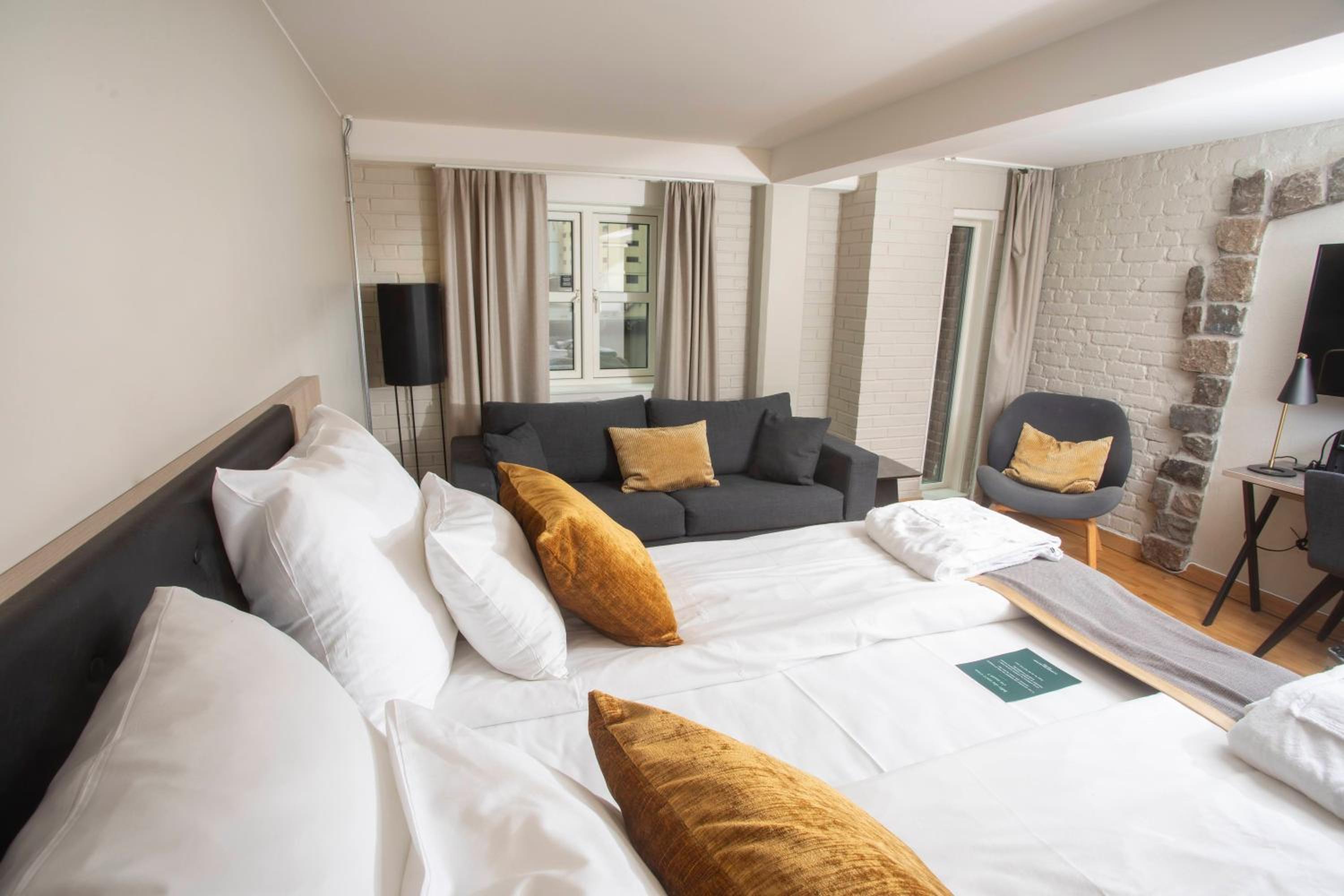 Deluxe Double Room - Photo 5