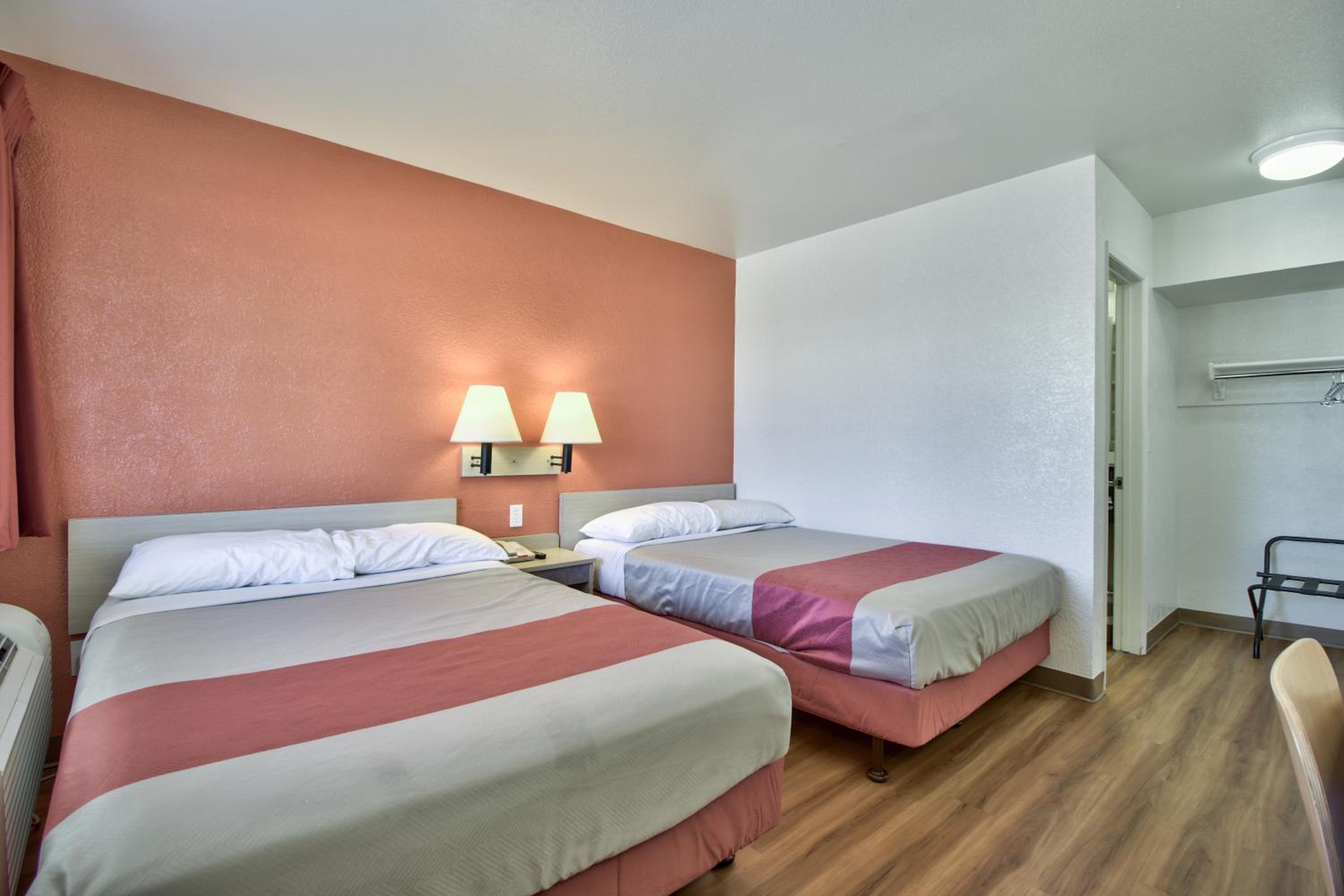 Deluxe Quadruple Room - Smoking