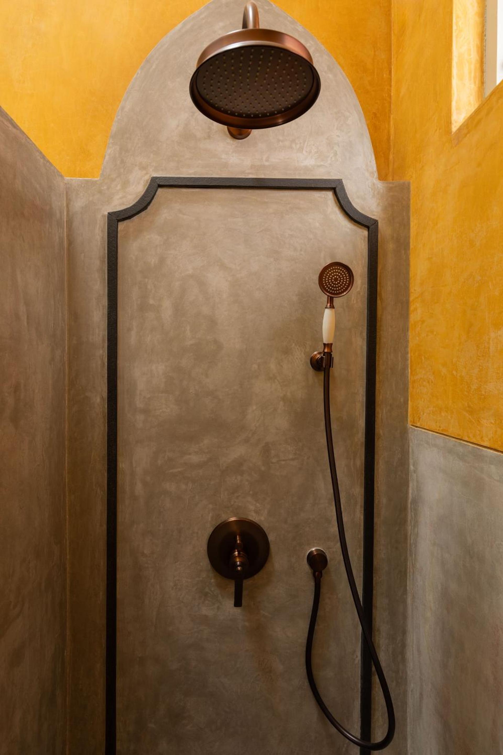 La Rozalia-05|Cook Avl|Full Power Backup photo 3