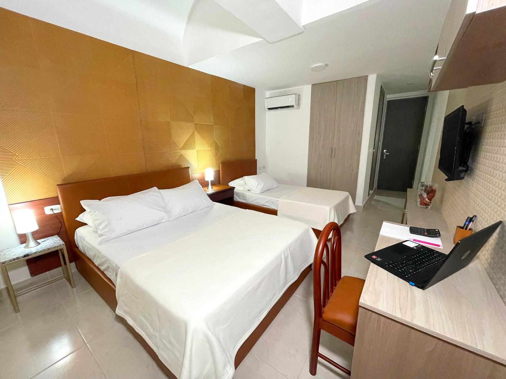 Standard Triple Room with 3 Adults Occupancy (Non Smoking) photo 2