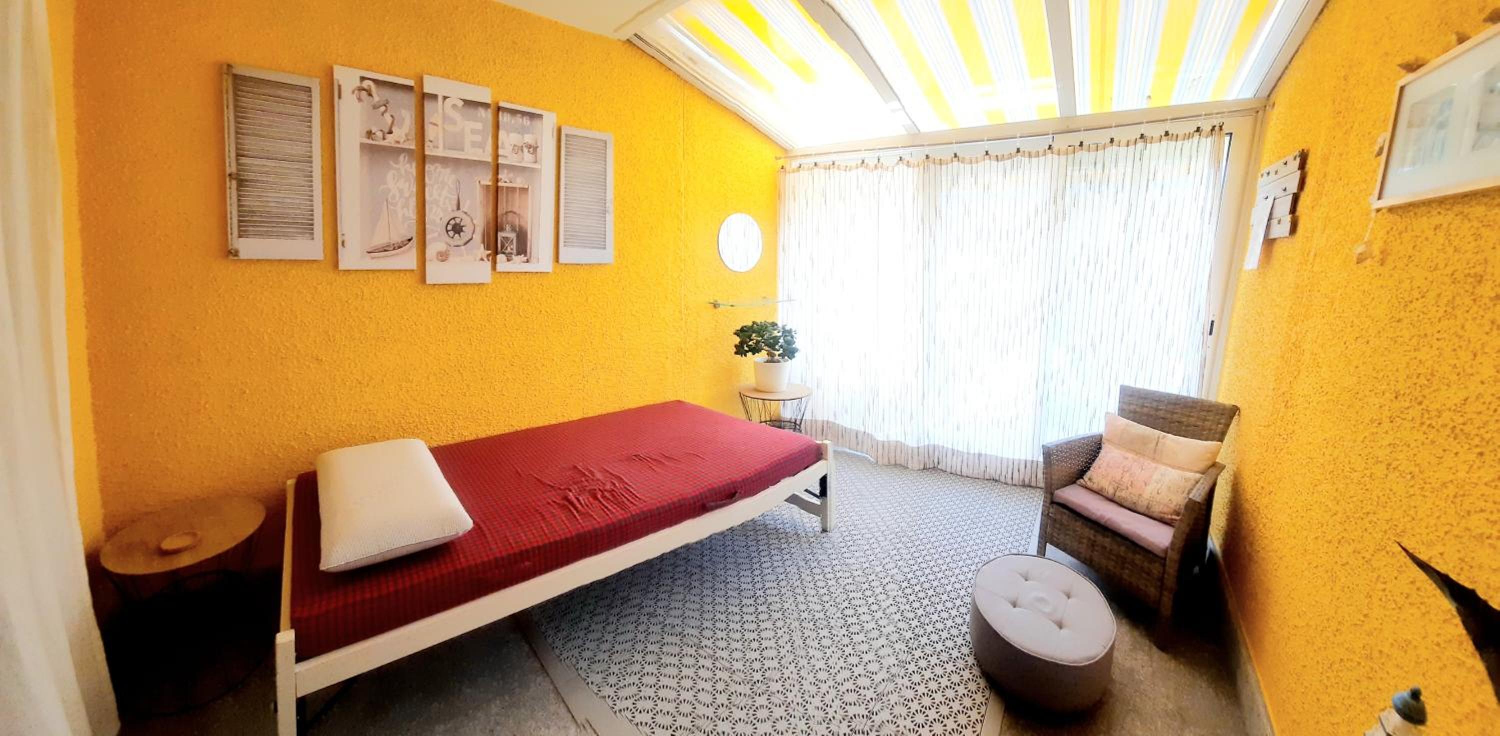 Single Room with Private External Bathroom photo 1