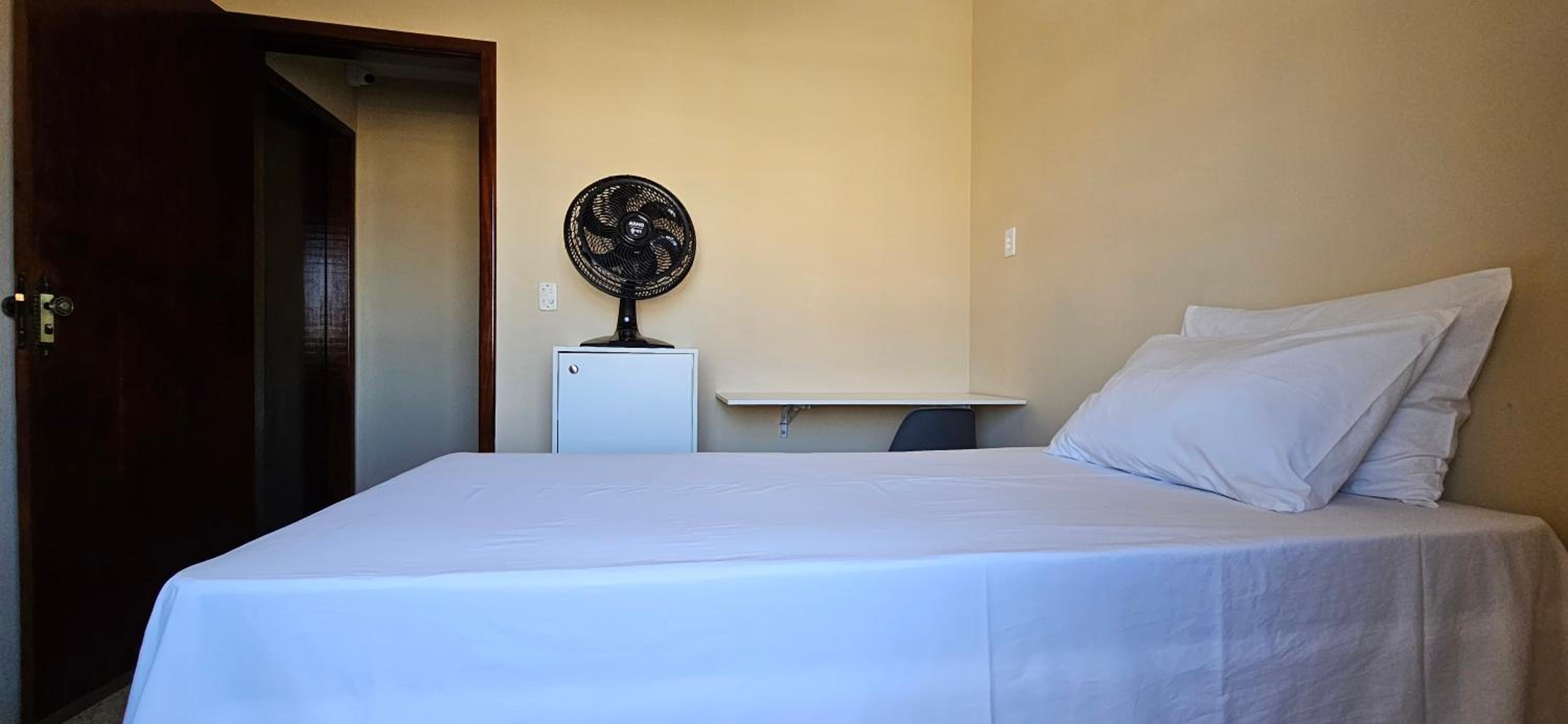 Standard Single Room with Shared Bathroom photo 3