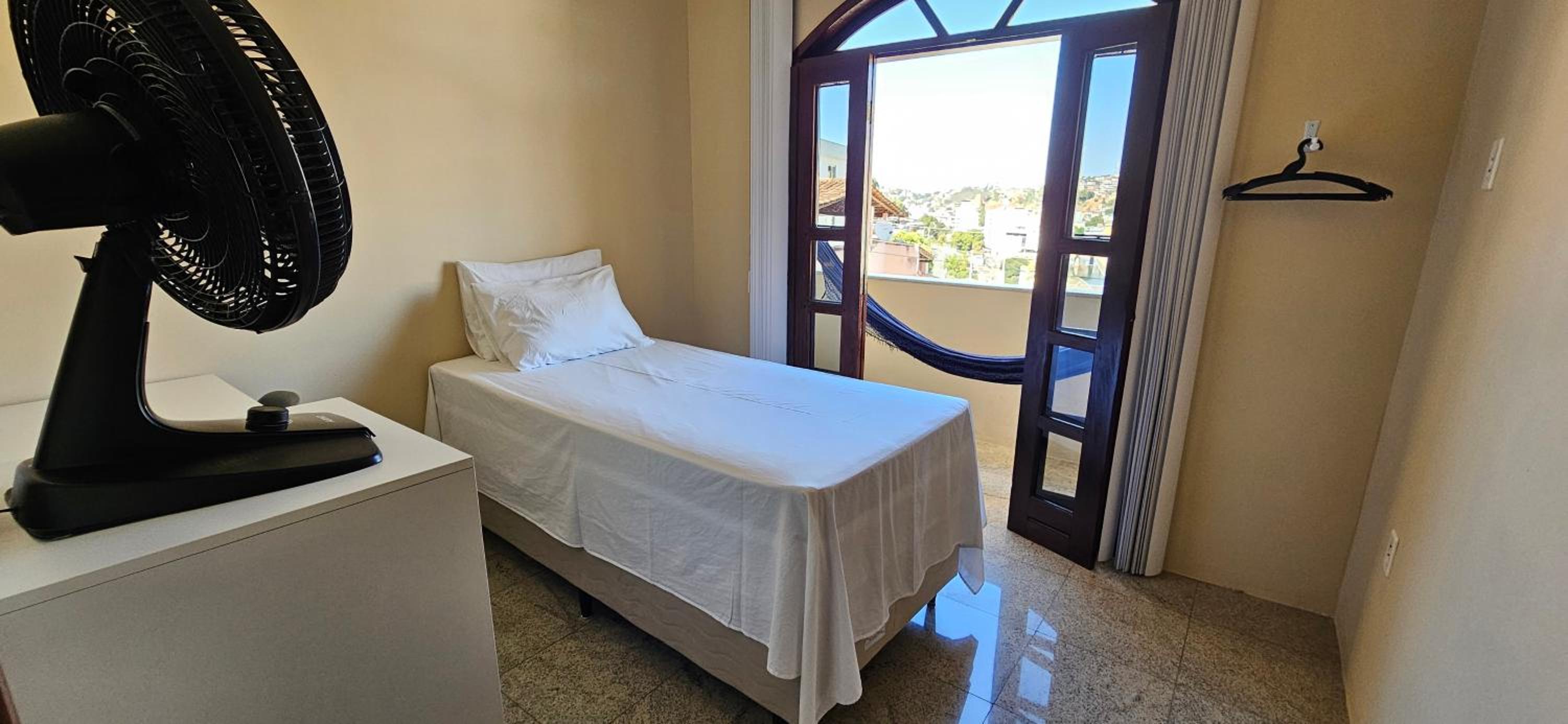Standard Single Room with Shared Bathroom photo 1