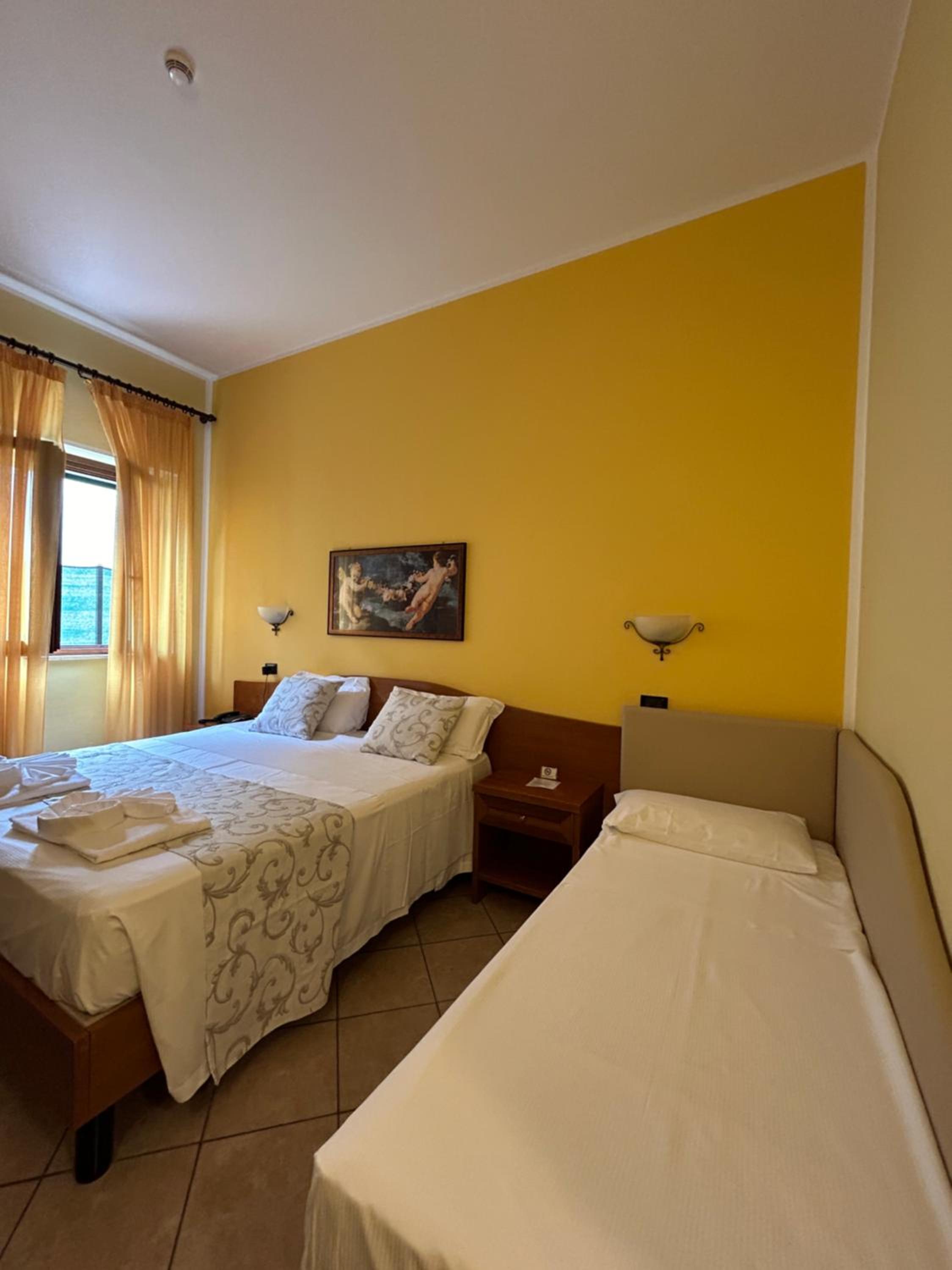 Comfort Triple Room - Photo 2