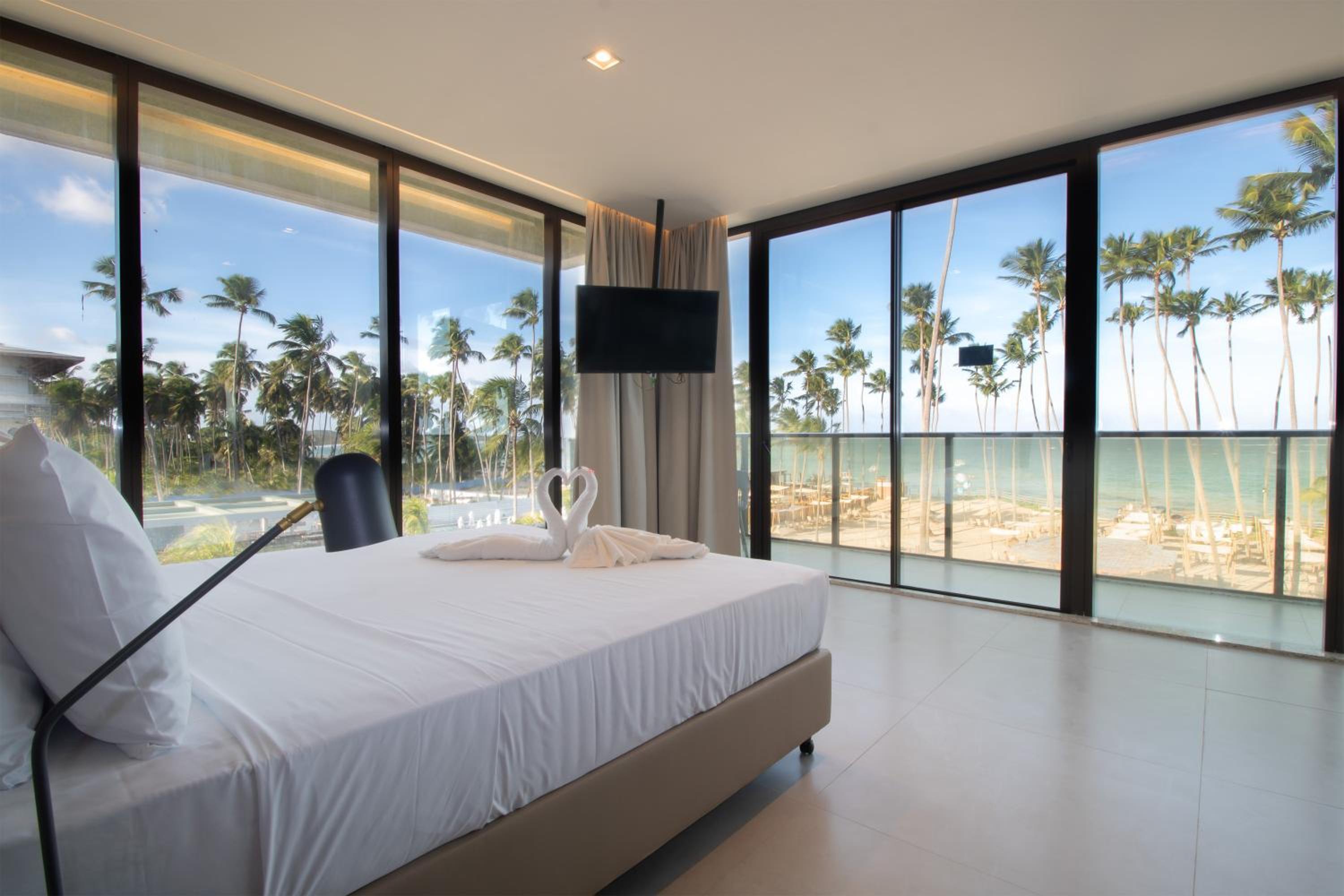 Deluxe Suite with Sea View photo 1