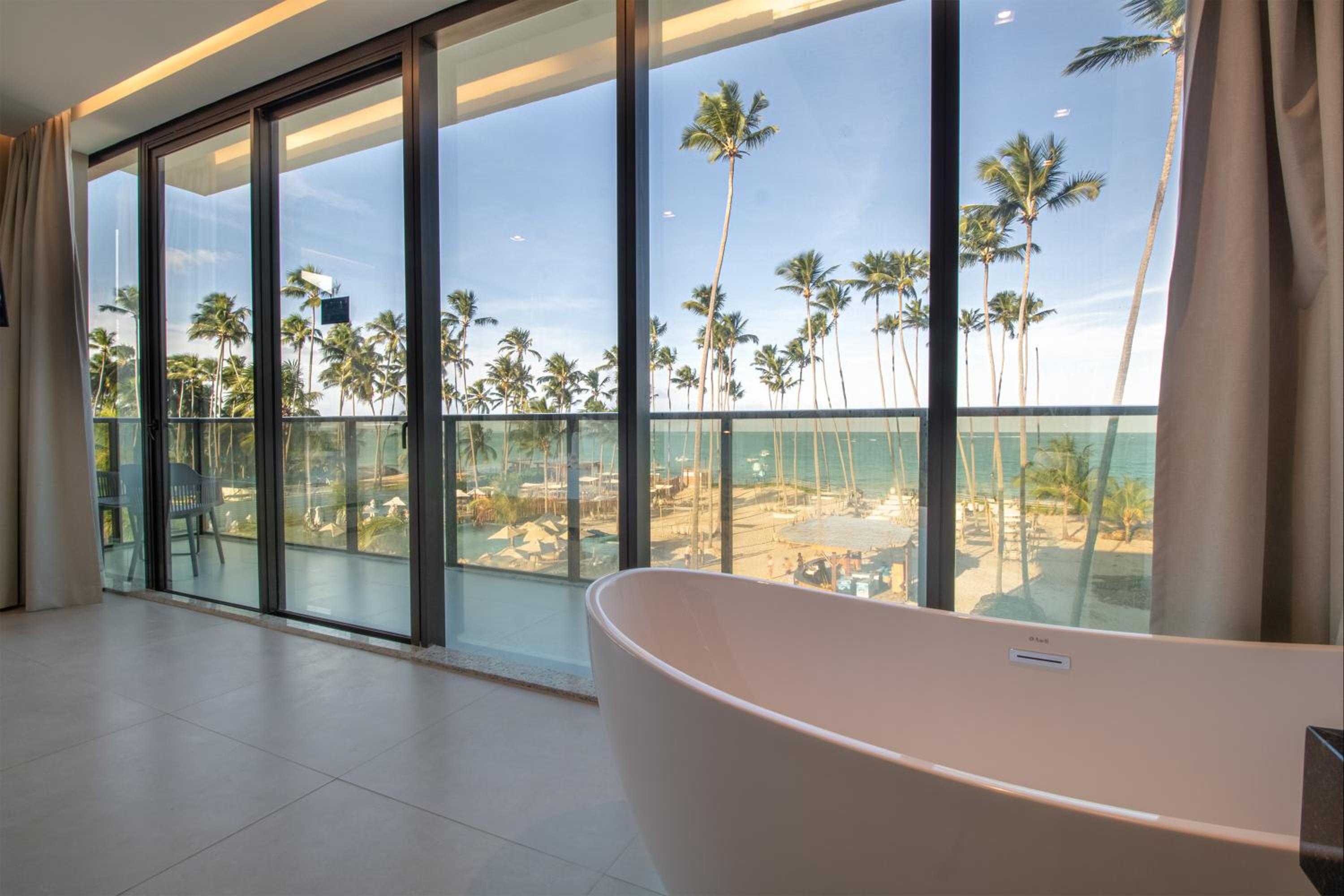 Deluxe Suite with Sea View photo 2