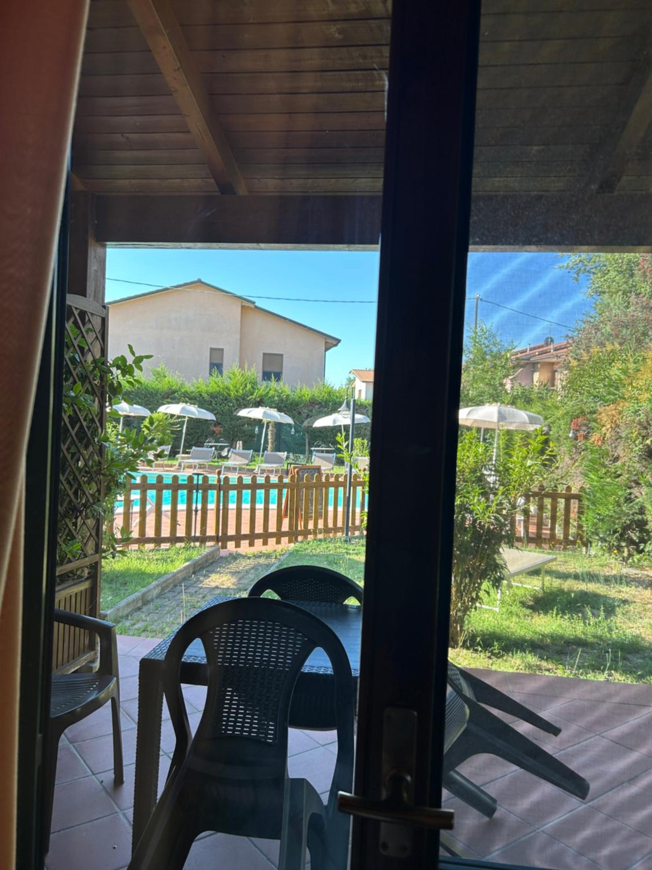 Superior Double or Twin Room with Pool View photo 3
