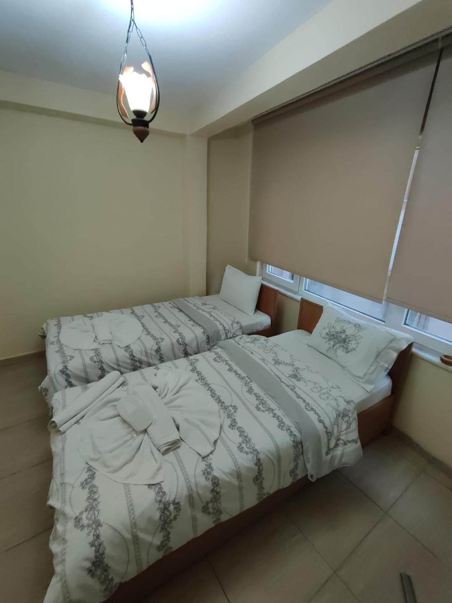 Twin Room with Private External Bathroom photo 2