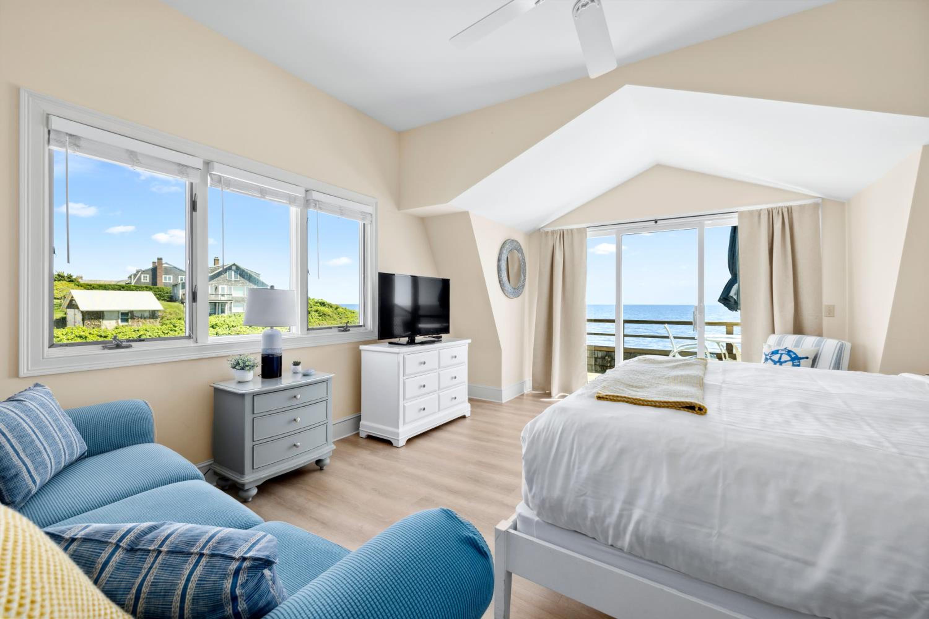 King Suite with Ocean View photo 1