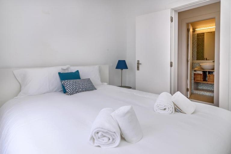One-Bedroom Apartment - Photo 12