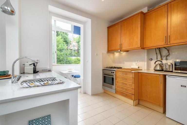 One-Bedroom Apartment - Photo 3