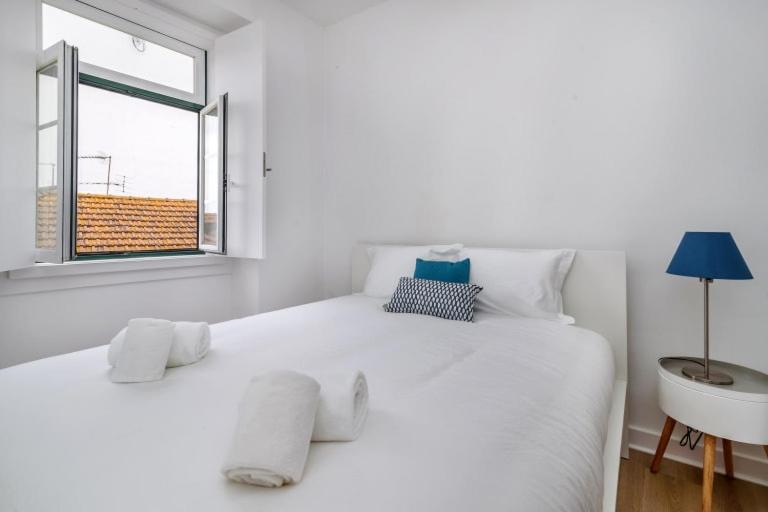 One-Bedroom Apartment - Photo 11
