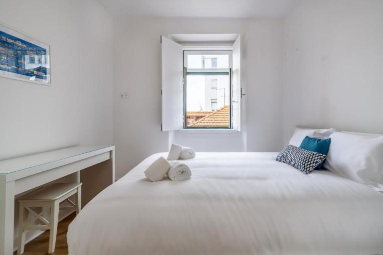 One-Bedroom Apartment - Photo 4