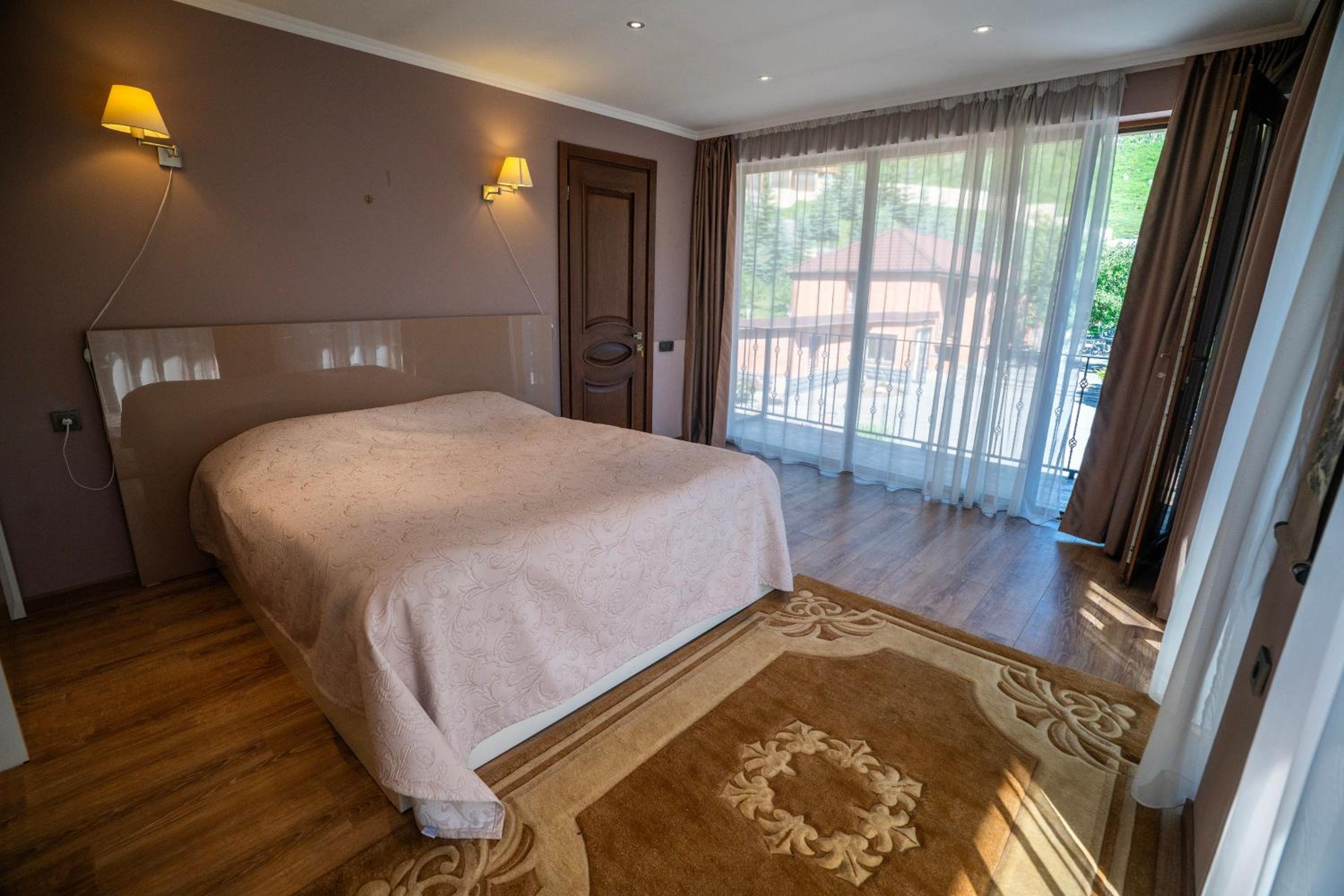 Two-Bedroom Villa photo 2